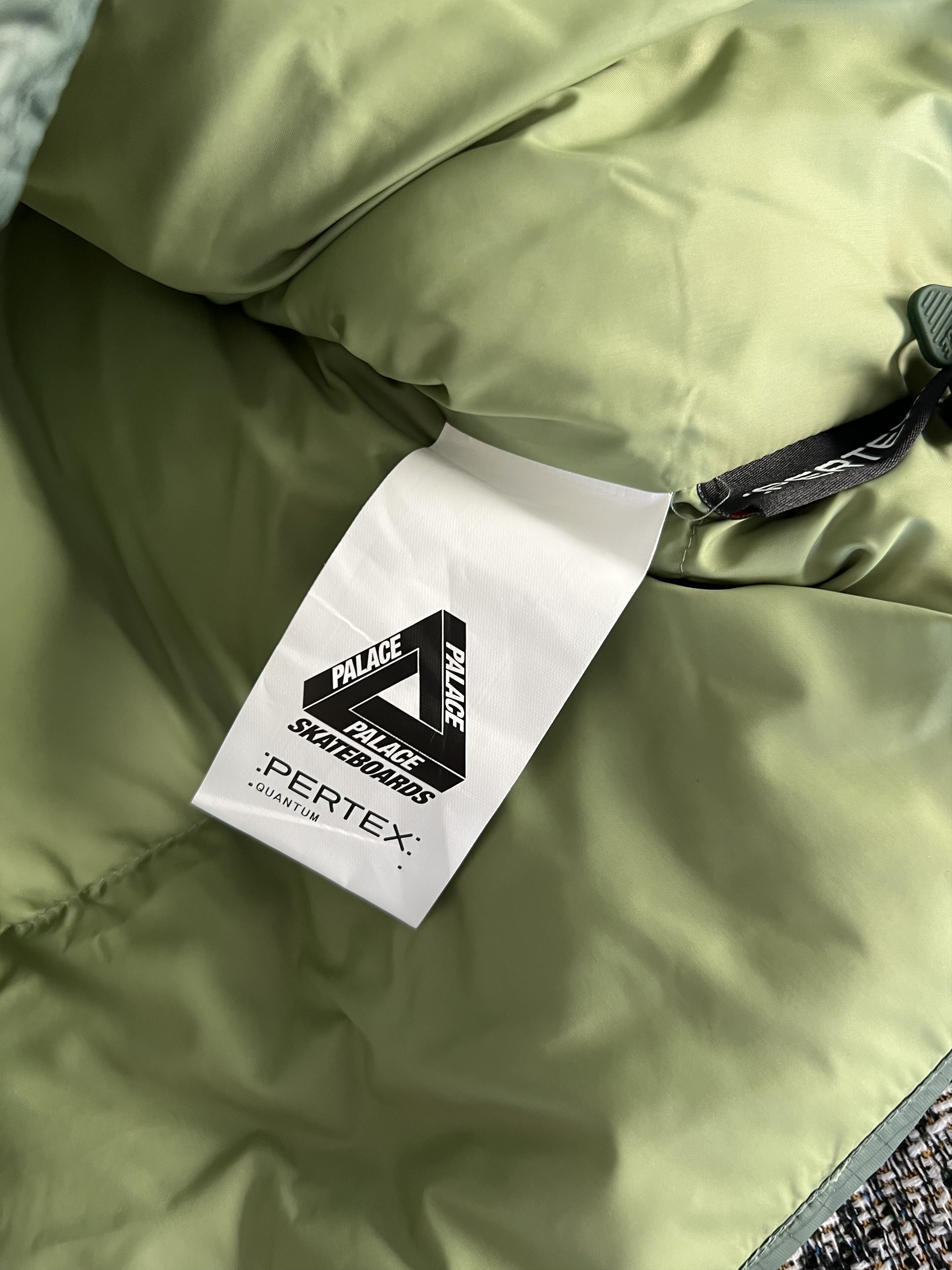 Palace Palace Skateboards Pertex Quantum Balaclava Puffa in Green Size US L / EU 52-54 / 3 - 11 Thumbnail