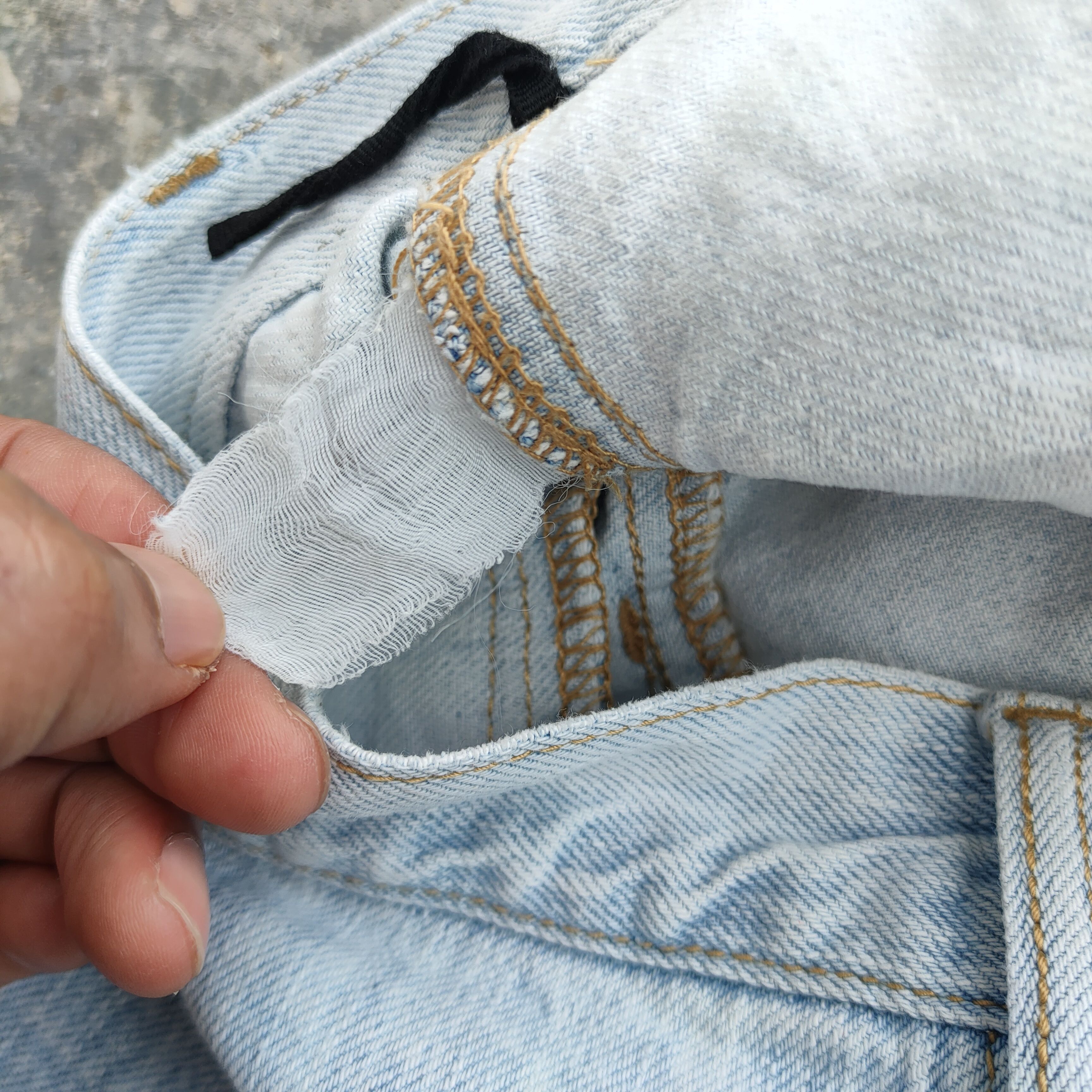 Japanese Brand VINTAGE DOUBLE WAIST JAPAN FADED RIPPED JEANS DENIM PANTS Size US 32 / EU 48 - 13 Thumbnail