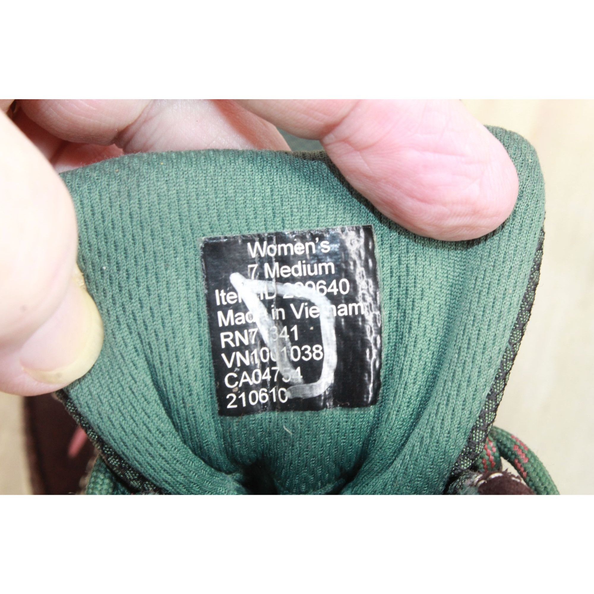 L.L. Bean LL Bean Women's Trail Model 4 Hiking Boots Green Brown Suede Size US 7 / IT 37 - 8 Thumbnail