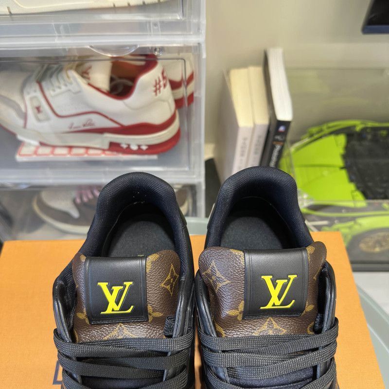 Louis Vuitton Louis Vuitton Trainer Casual Sneakers in Lakers Colorway -2 Size US 8.5 / EU 41-42 - 8 Thumbnail