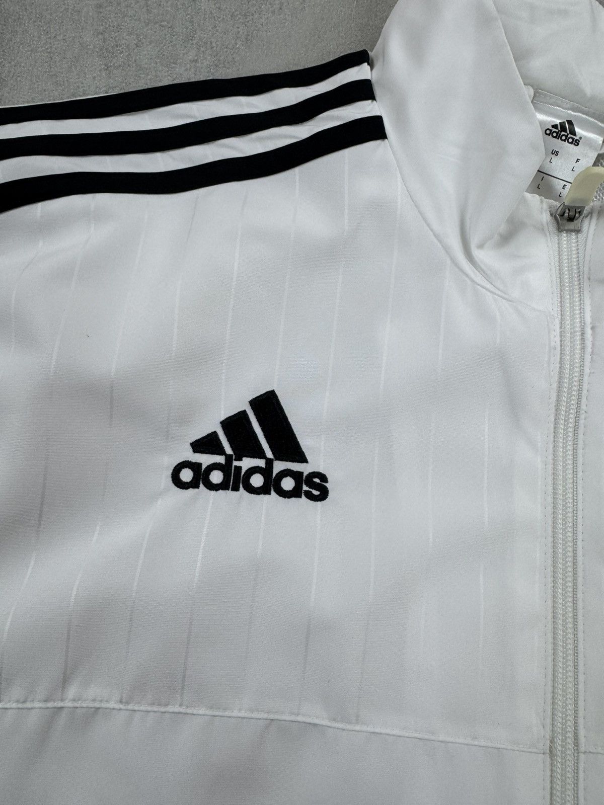 Adidas JUVENTUS 2015/2016 TRAINING FOOTBALL JACKET JERSEY ADIDAS Size US L / EU 52-54 / 3 - 3 Thumbnail