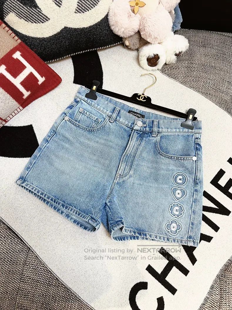 Chanel Chanel Beach Series Embroidery Embroidery Love Coco Jeans Size 25" / US 0 / IT 36 - 1 Thumbnail