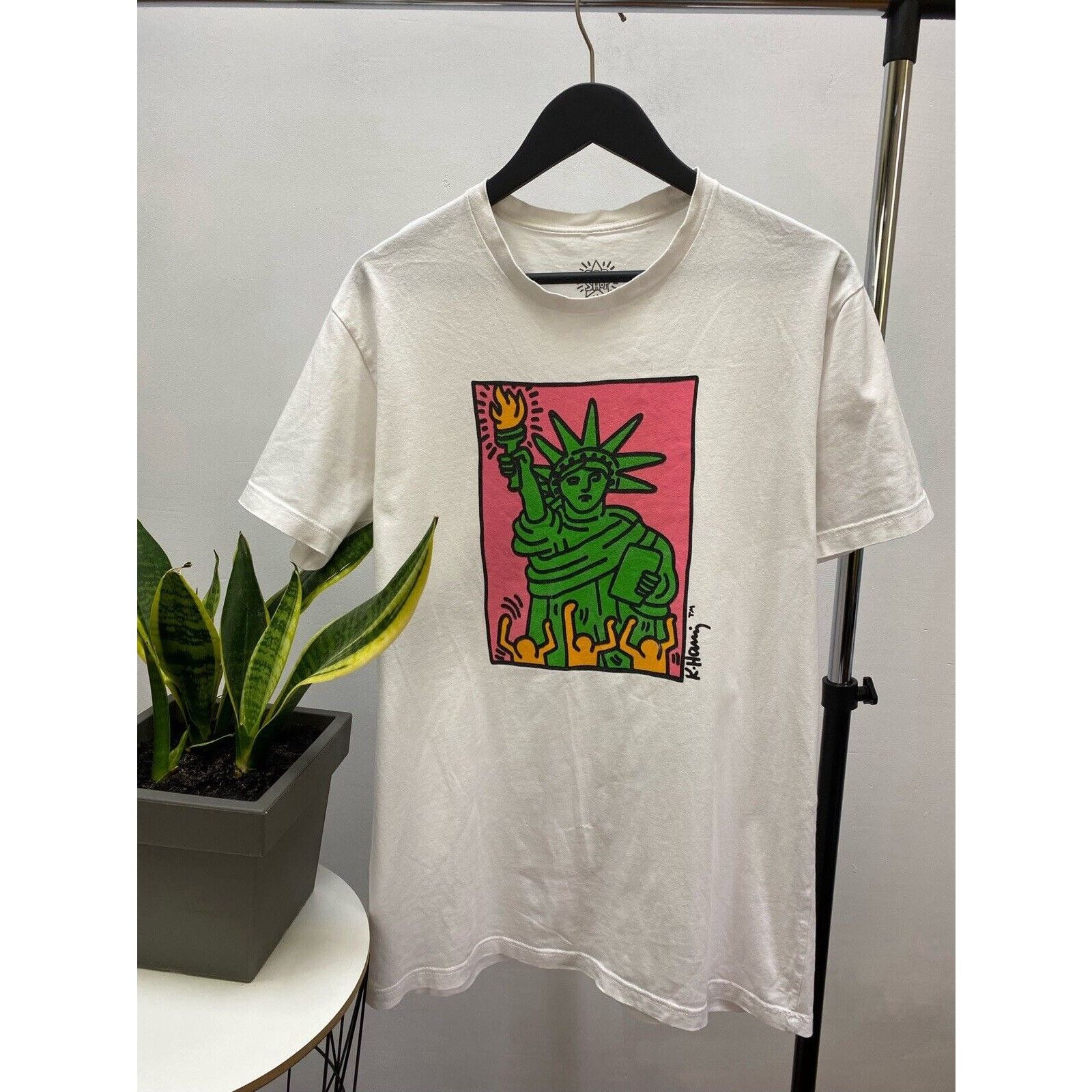 Keith Haring Keith Haring Statue Of Liberty T-shirt Size L White Size US L / EU 52-54 / 3 - 6 Thumbnail