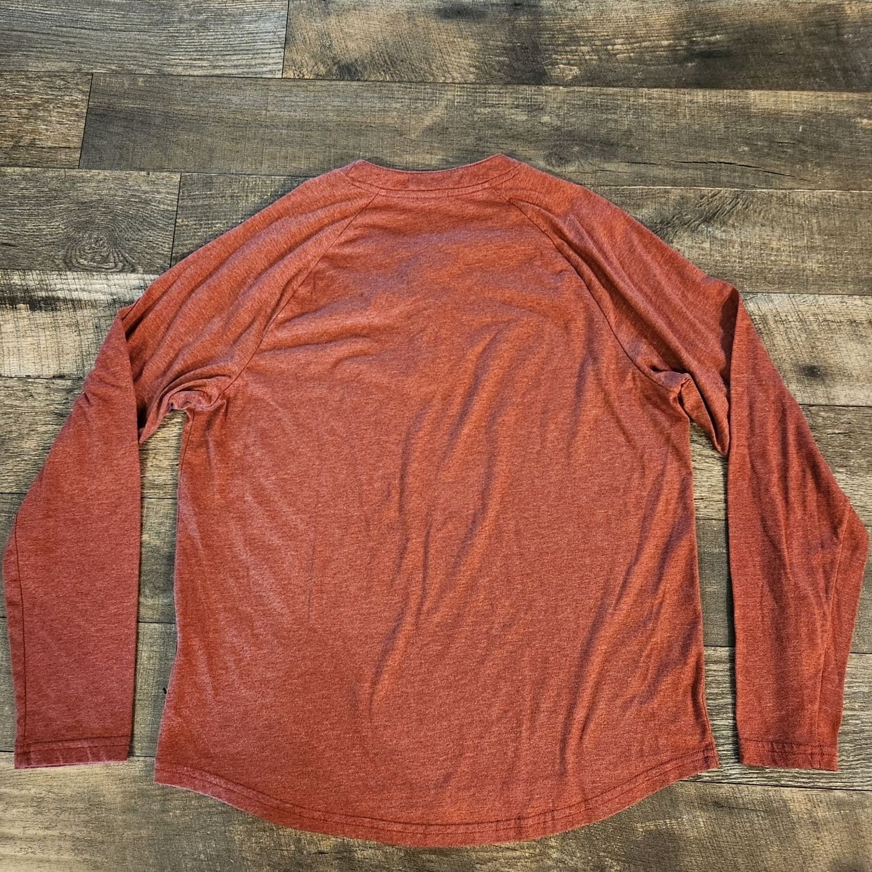 Oakley Oakley Henley Long Sleeve Shirt Mens Large Burnt Orange Stretch Lightweight Size US L / EU 52-54 / 3 - 5 Thumbnail