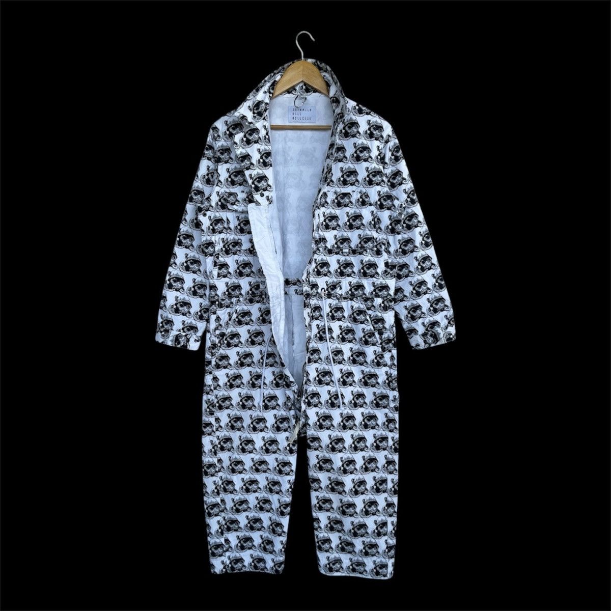 If Six Was Nine Juvenile Hall Roll Call Experimental Gas Mask Coverall Size US 32 / EU 48 - 4 Thumbnail