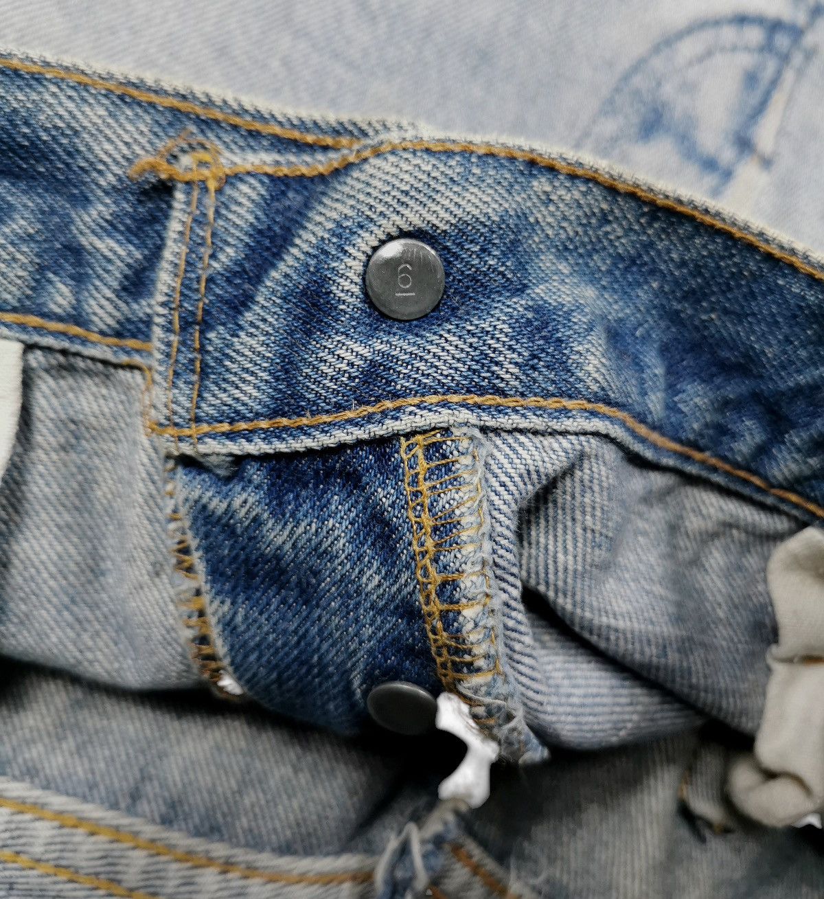 ERL × Levi's Vintage Levis Top Button 6 Style Collaboration “Levis x ERL Size 31" - 5 Thumbnail