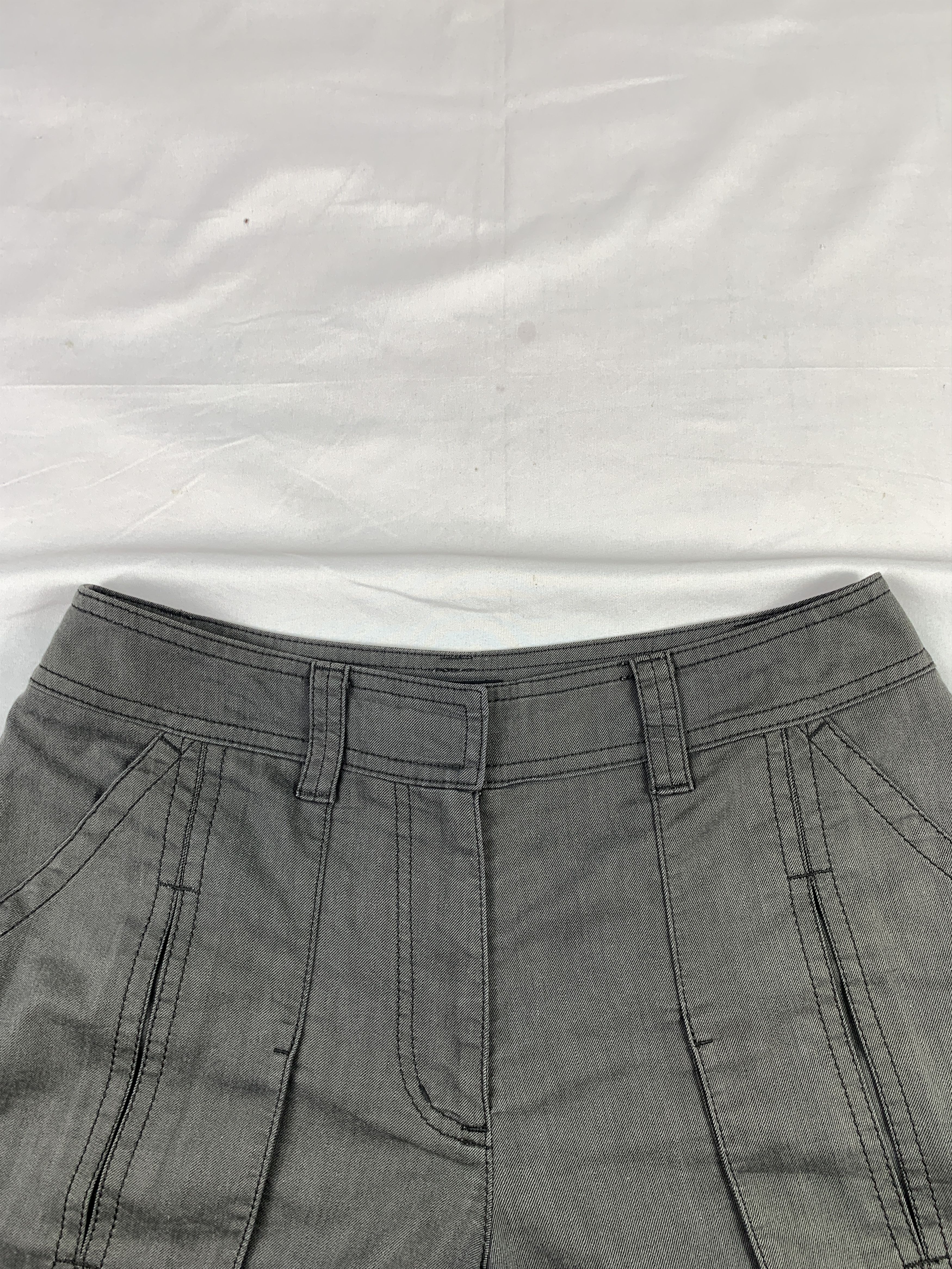Krizia Evex by Krizia Charcoal Fatigue Shorts (28) Size 28" / US 6 / IT 42 - 7 Thumbnail