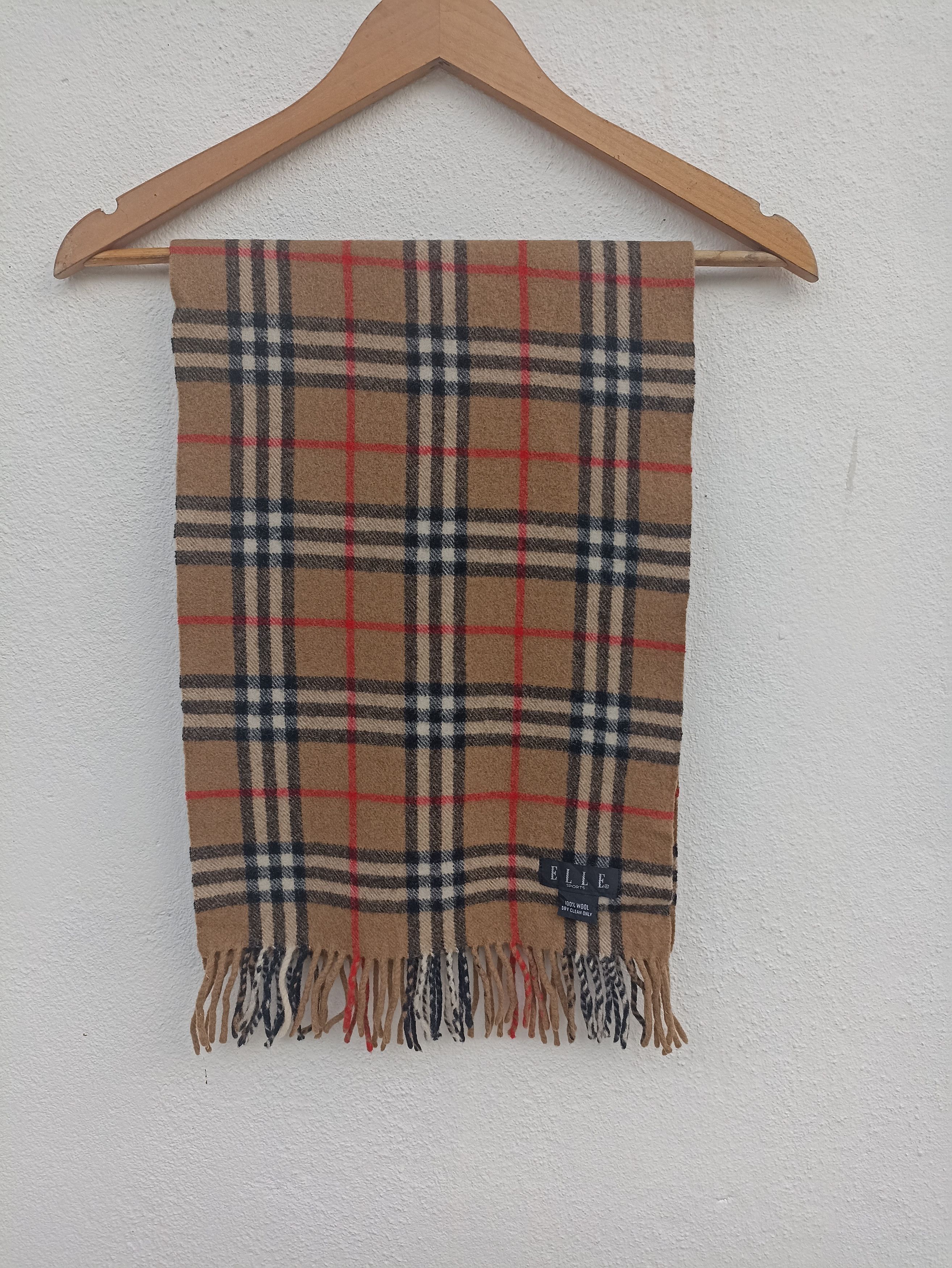 Japanese Brand Vintage ELLE Scarf muffler Chekered Burberry design Size ONE SIZE - 1 Thumbnail