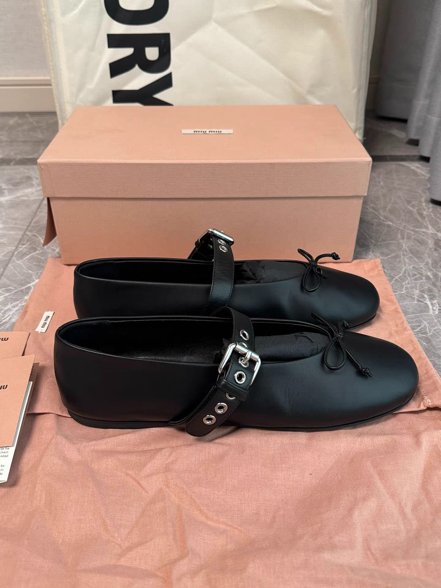 Miu Miu MiuMiu Bow Ballet Flats K6 Size US 9 / IT 39 - 3 Thumbnail