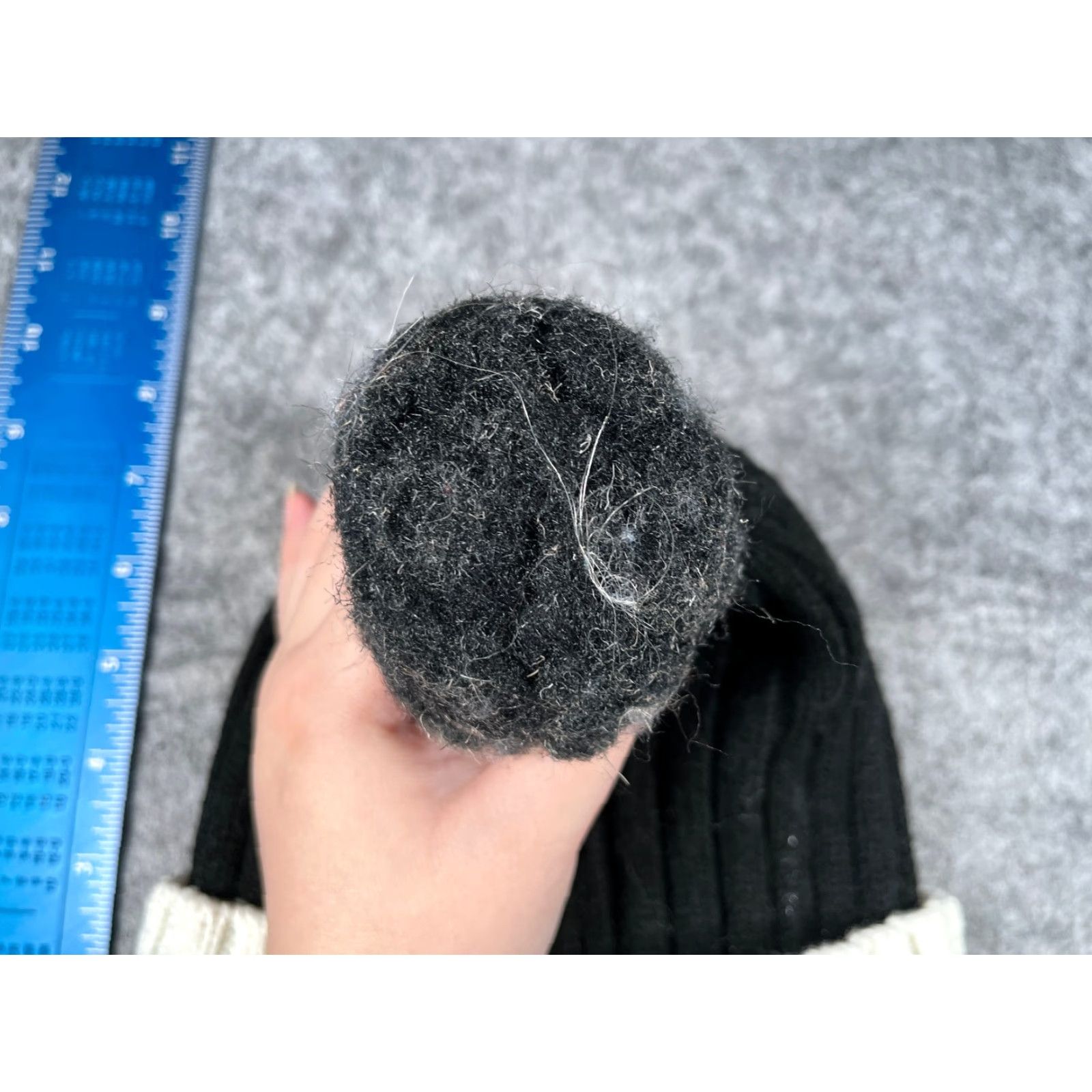 Vintage VINTAGE Charlotte Russe Beanie Hat Adult One Size Black Knit Acrylic Faux Fur Pom Outdoor Ski Casual Fall Winter Women Size ONE SIZE - 3 Thumbnail