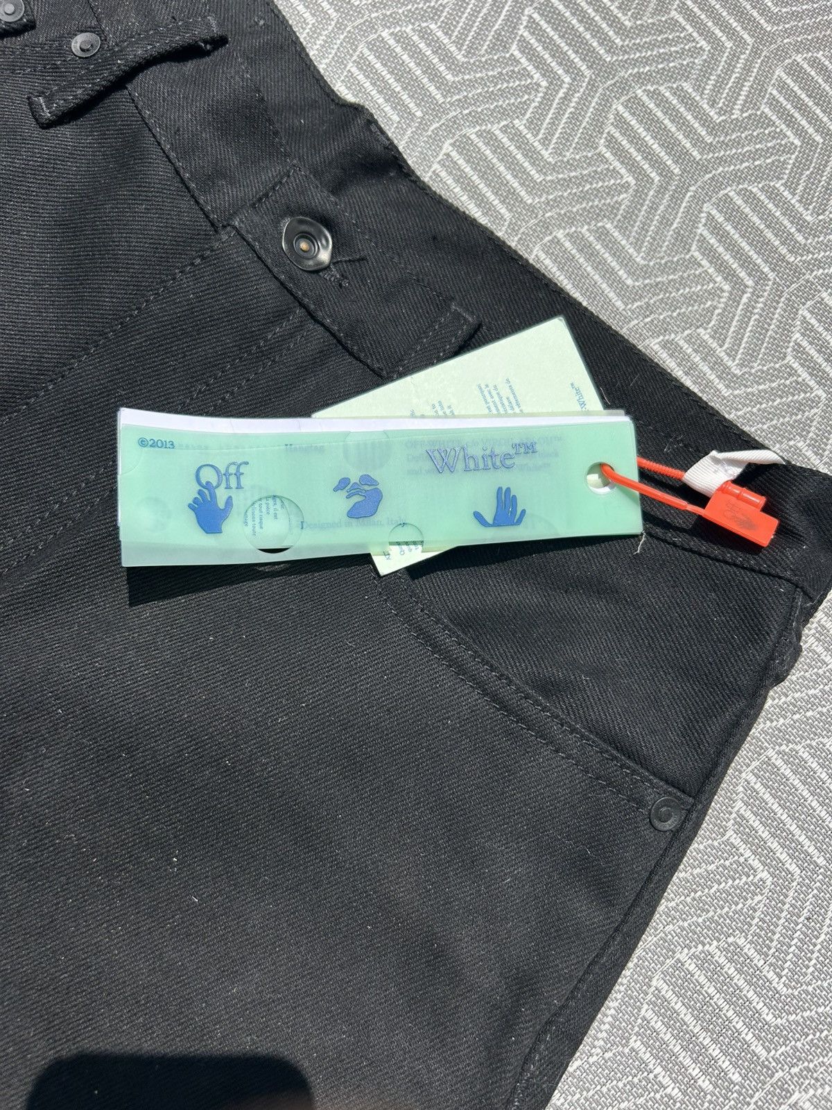 Off-White Off-White Black Denim Shorts/Jorts Size US 30 / EU 46 - 5 Thumbnail