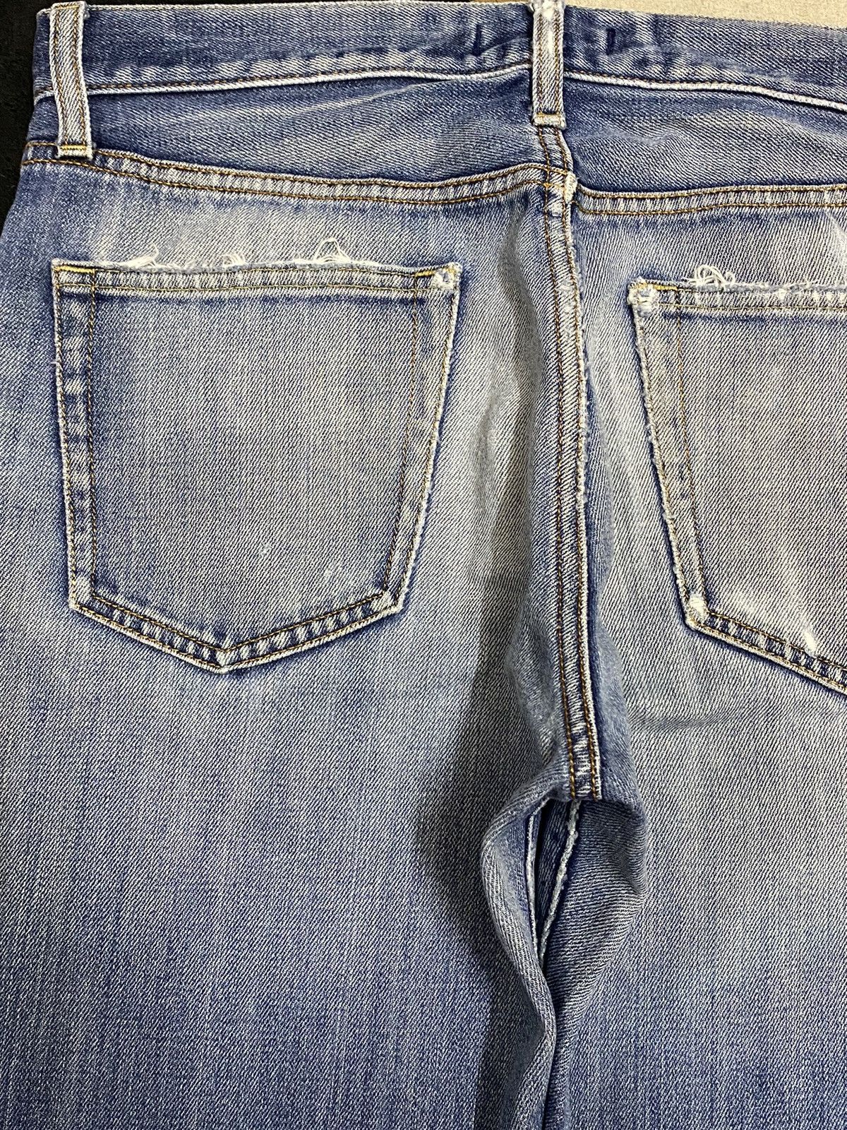 Japanese Brand Vintage Uniqlo Blue Wash Distressed Jeans Size US 32 / EU 48 - 13 Thumbnail