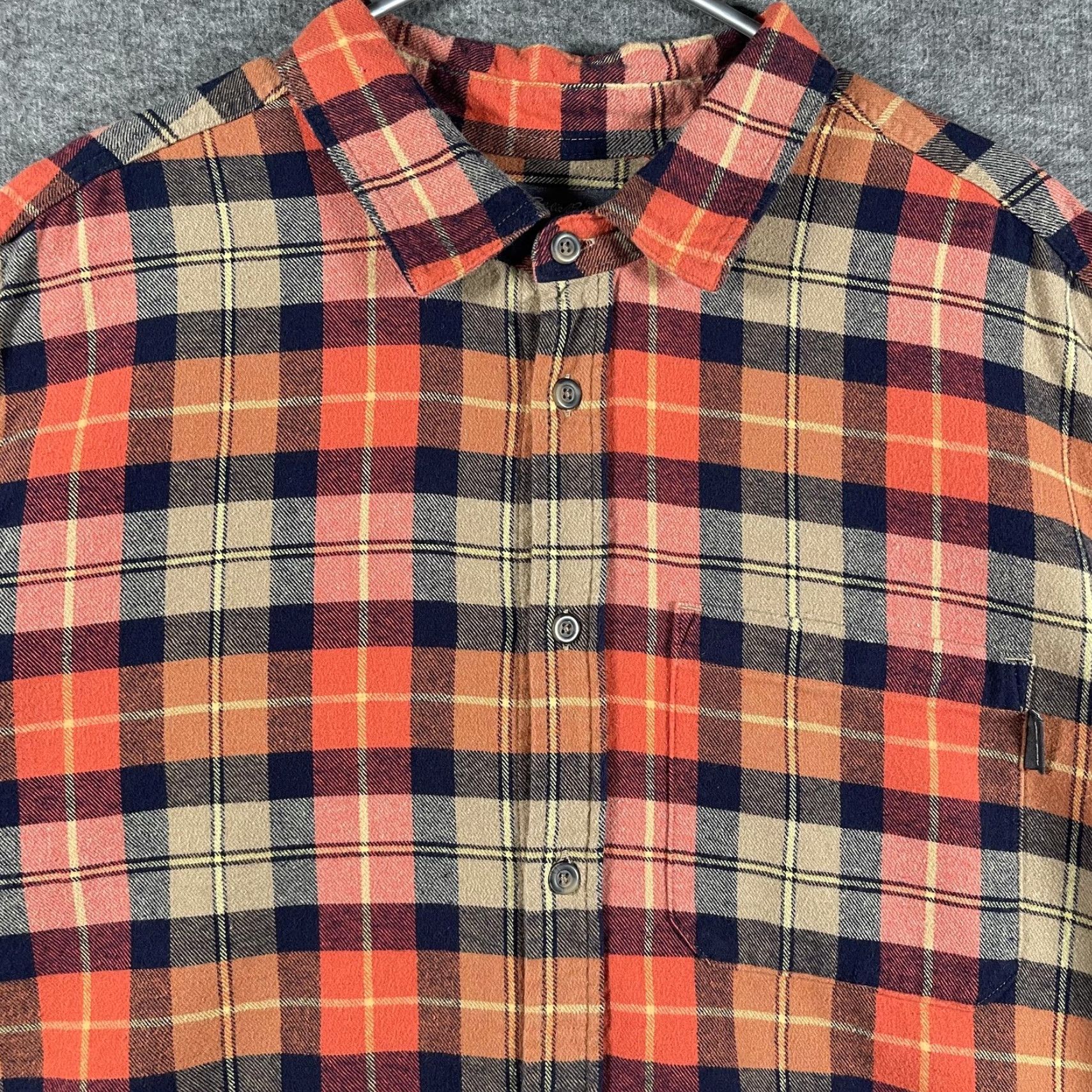 Eddie Bauer VINTAGE Eddie Bauer Shirt Mens 2XL Orange Navy Plaid Flannel Button Down E8001723 Size US XXL / EU 58 / 5 - 2 Thumbnail