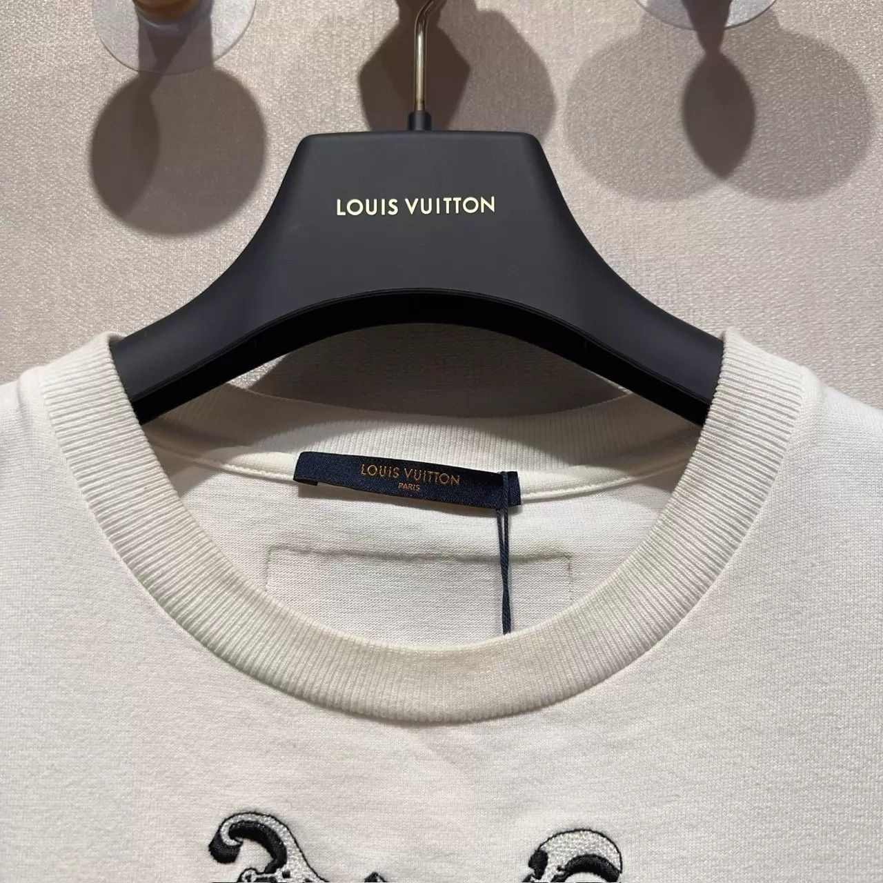 Louis Vuitton LV Water Drop Embroidered Logo SS S 98 New Size US S / EU 44-46 / 1 - 2 Thumbnail