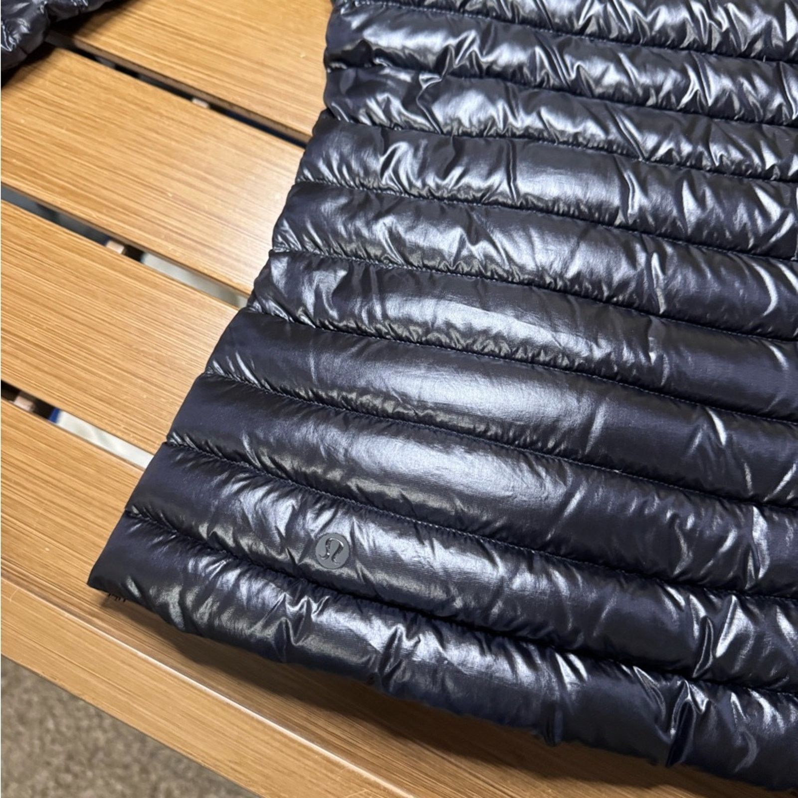 Lululemon Women’s Lululemon Pack It Down Jacket Black Shine size 6 Size M / US 6-8 / IT 42-44 - 11 Thumbnail