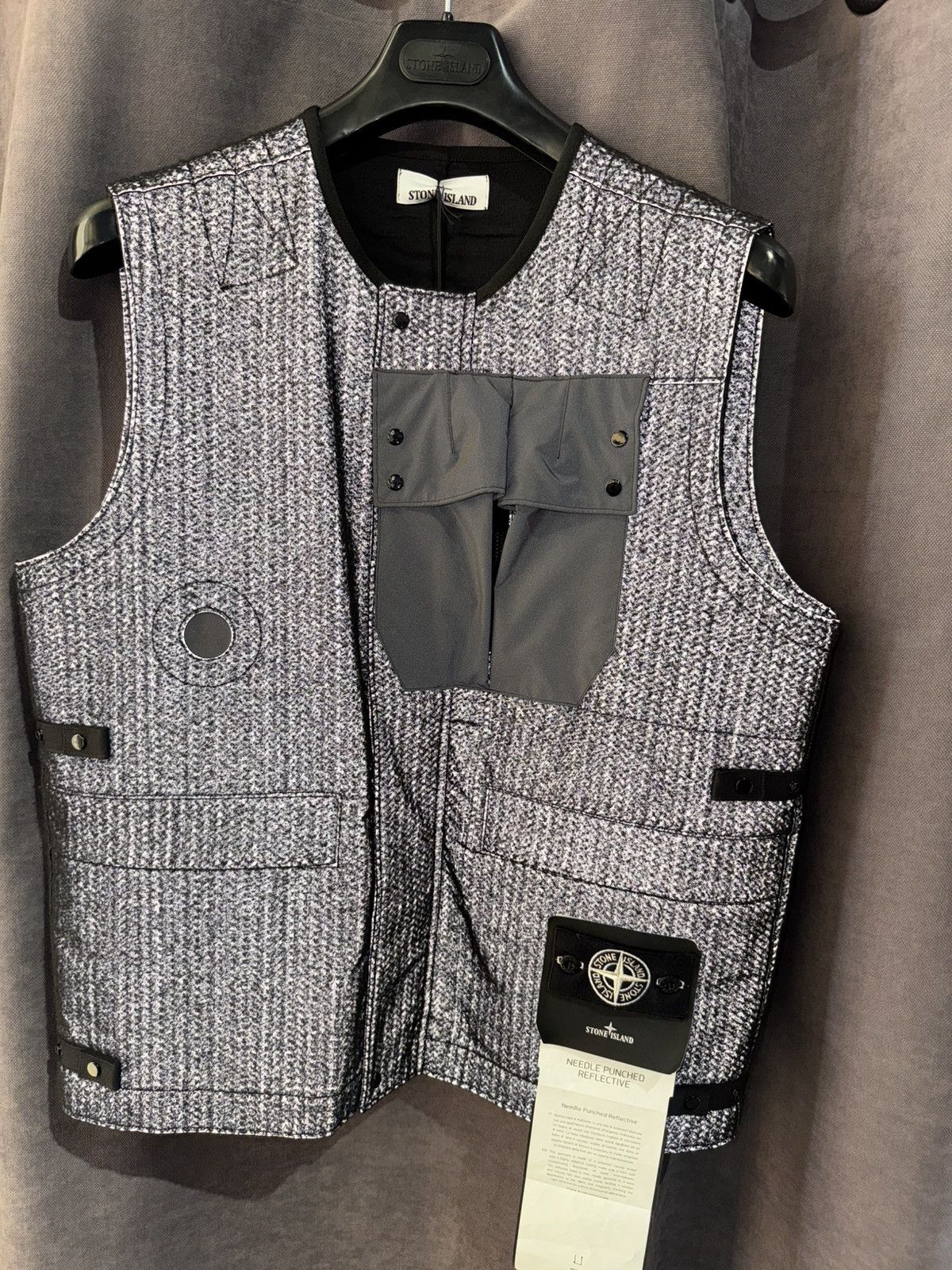 Stone Island Stone Island Needle Punched Reflective Vest Grey Black Size US L / EU 52-54 / 3 - 1 Thumbnail