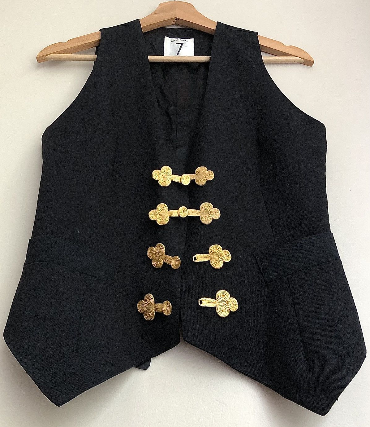 Todd Oldham Todd Oldham Vintage Ornate Gold Metal Clasp Vest Size S / US 4 / IT 40 - 10 Thumbnail