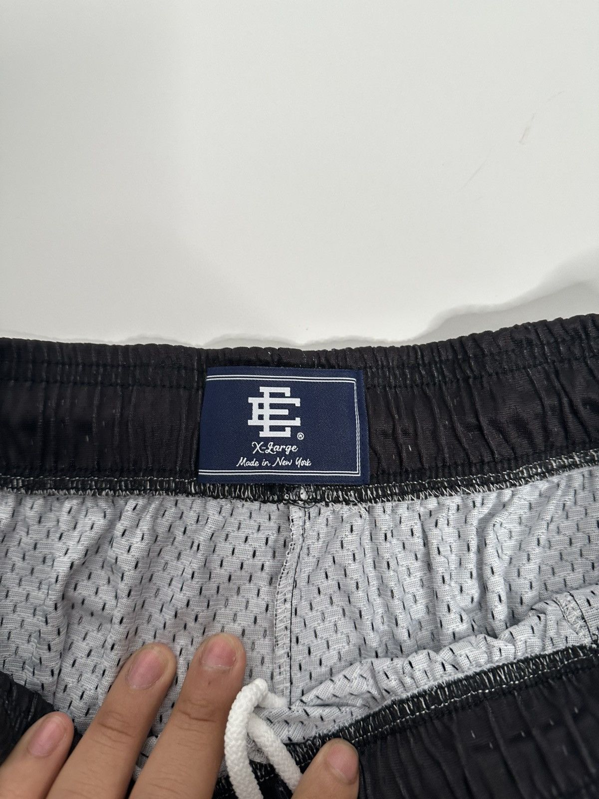Eric Emanuel Eric Emanuel Black Skyline Short XL Size US 36 / EU 52 - 2 Thumbnail