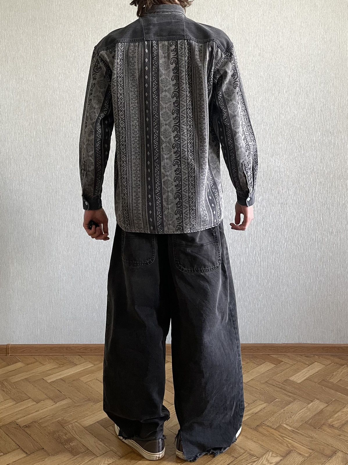 Vintage Ornamental Corduroy Shirt, Heavyweight Size US L / EU 52-54 / 3 - 4 Thumbnail