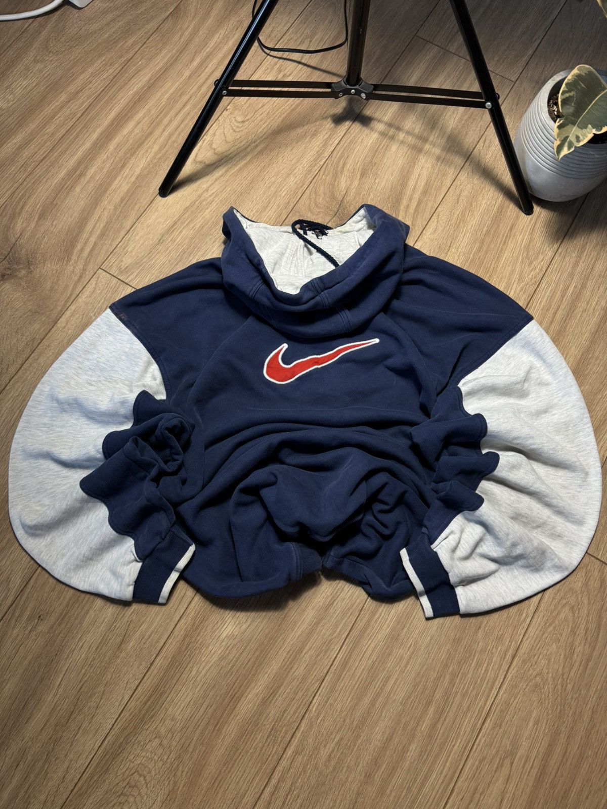Nike Nike Big Swoosh Vintage Label y2k Streetwear Basic Hoodie Size US XL / EU 56 / 4 - 2 Thumbnail