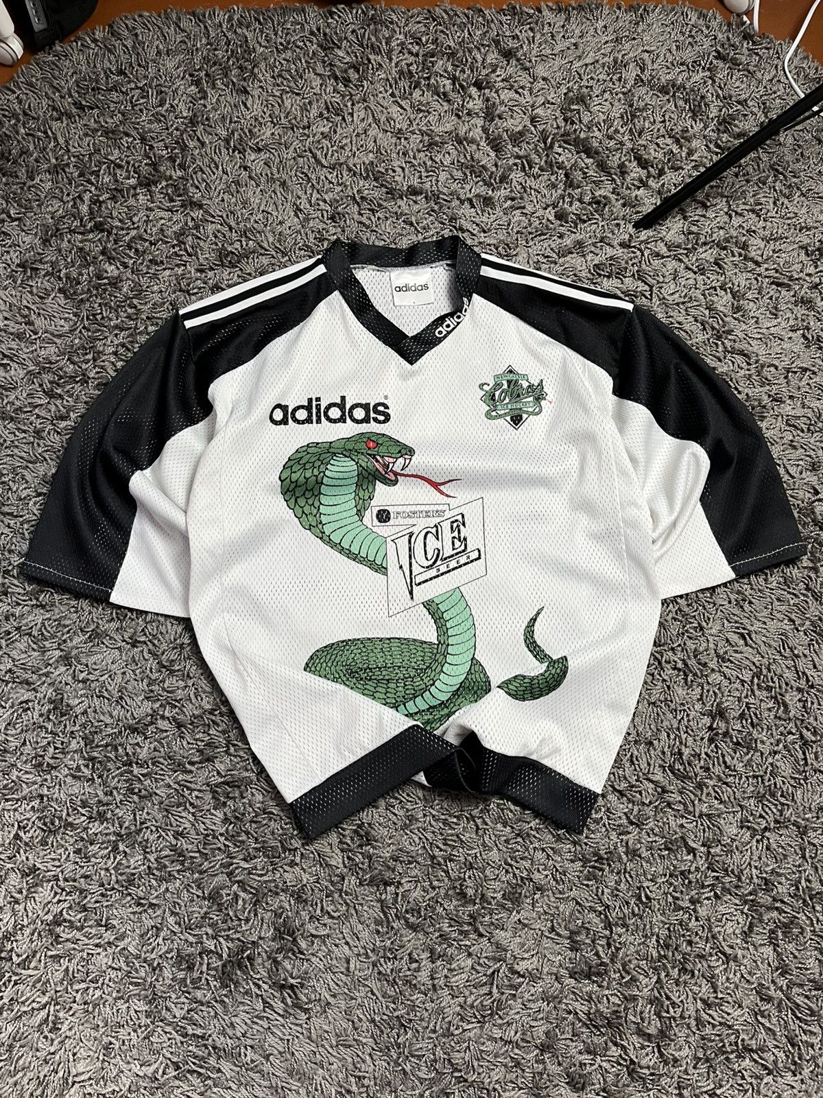 Adidas RARE Vintage 1996 Newcastle Cobras Adidas Hockey Jersey Size US S / EU 44-46 / 1 - 2 Thumbnail