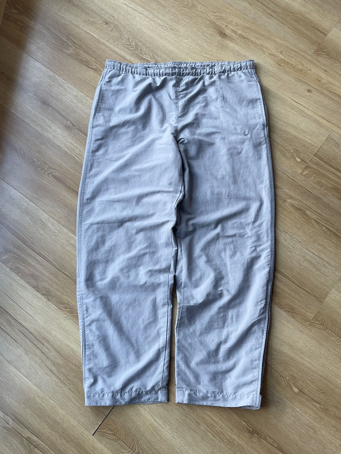 Nike Vintage Nike Swoosh Baggy Parachute Track Pants Size L Size US 38 / EU 54 - 7 Thumbnail