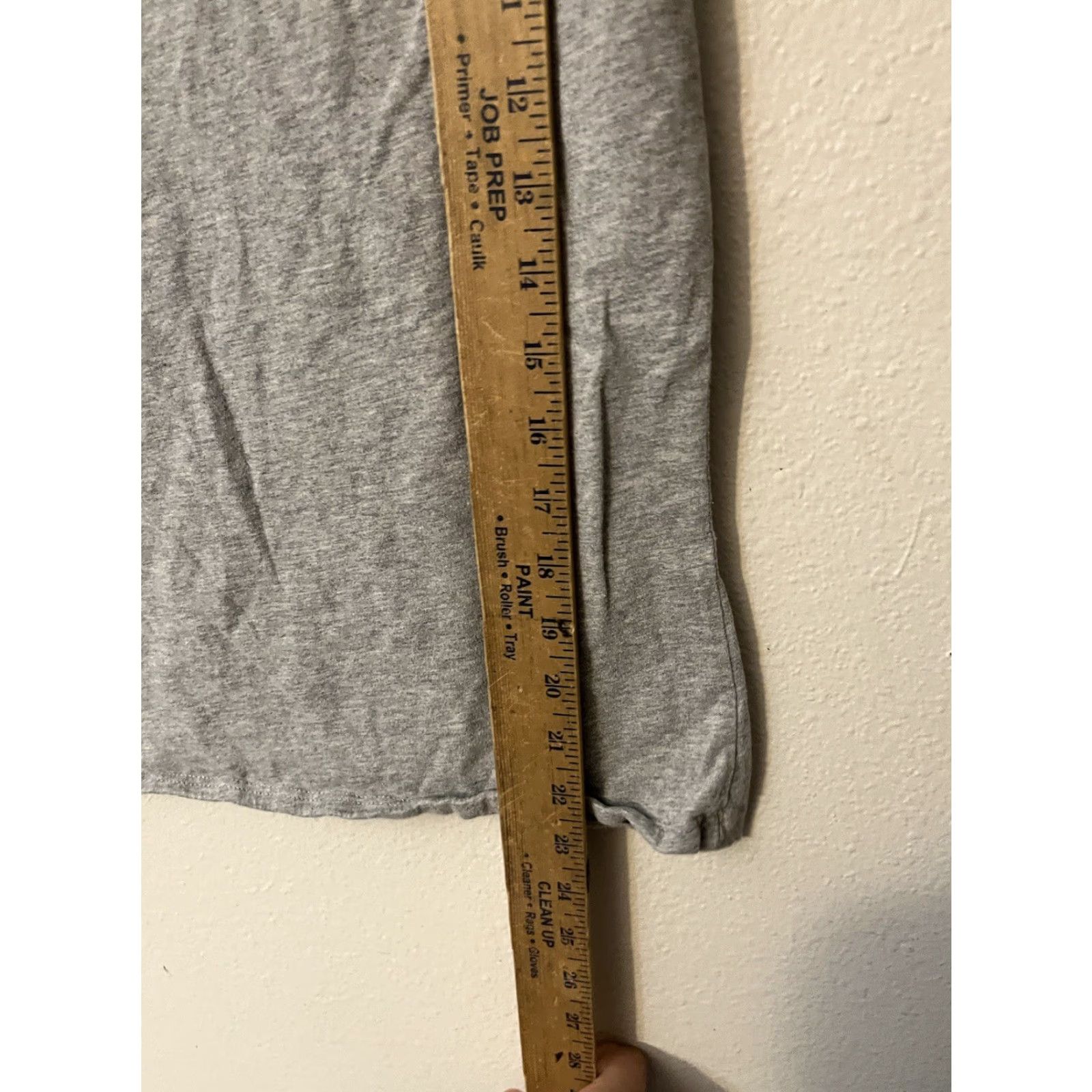 True Religion True Religion T-Shirt Crew Neck Gray/Gold Women's M Foil Horseshoe Logo 100% Cotton Short Sleeve Regular Size Type T-Shirt Size M / US 6-8 / IT 42-44 - 4 Thumbnail