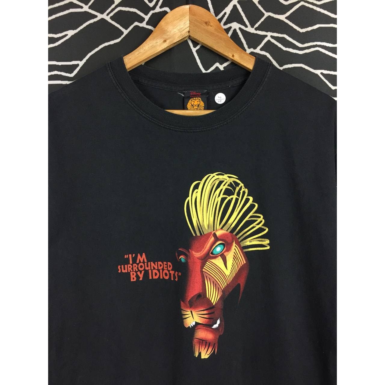 Disney Vtg The Lion King Musical I'm Surrounded by Idiots Promo Tee Size US M / EU 48-50 / 2 - 3 Thumbnail