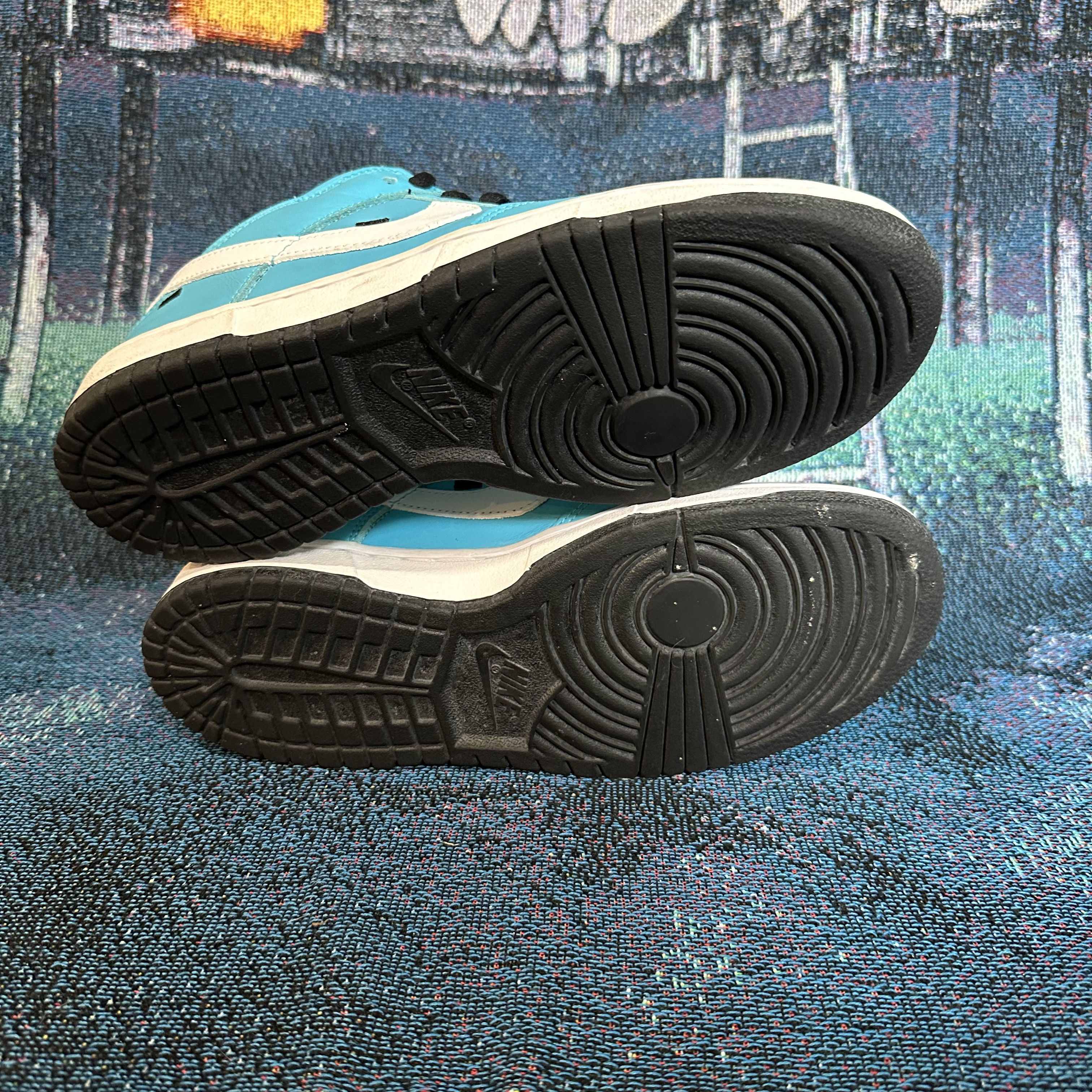 Nike SB Nike SB Dunk Low Blue Bird Tokyo Taxi Size US 8 / EU 41 - 10 Thumbnail