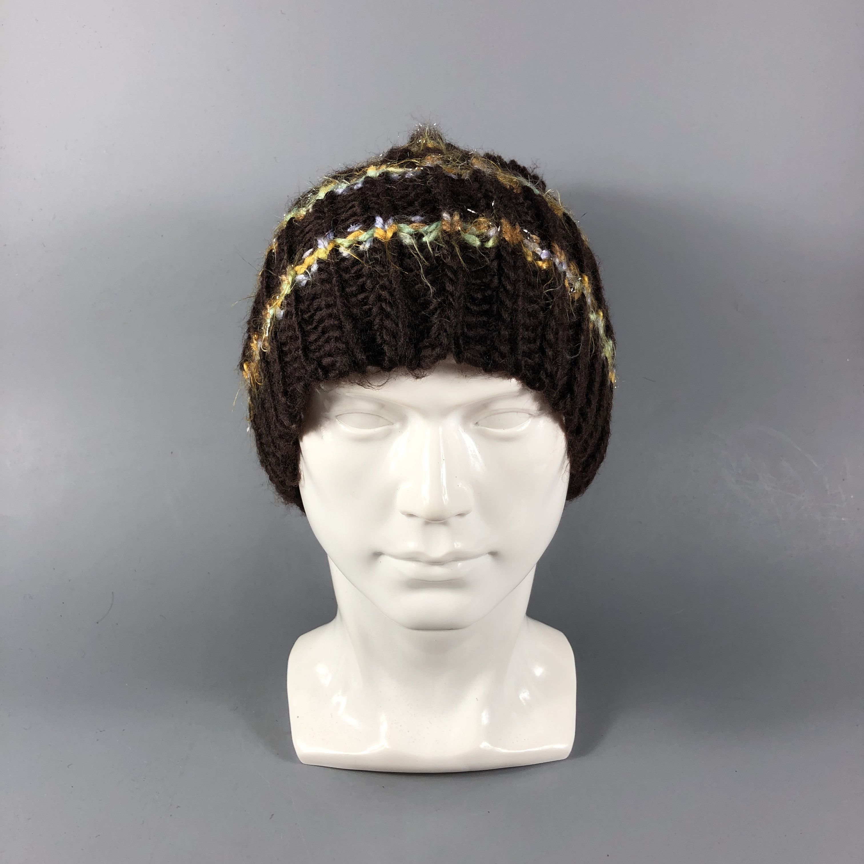 Vintage Unknown Striped Pleated Bobble Beanie Snowcap Snow Hat B810 Size ONE SIZE - 1 Thumbnail