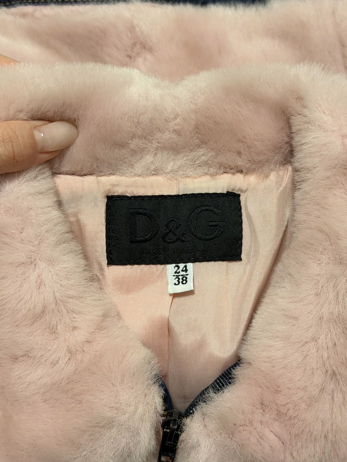 Dolce & Gabbana D&G Fall Winter 1999 Pink Fur & Denim Cropped Jacket Size XS / US 0-2 / IT 36-38 - 7 Thumbnail