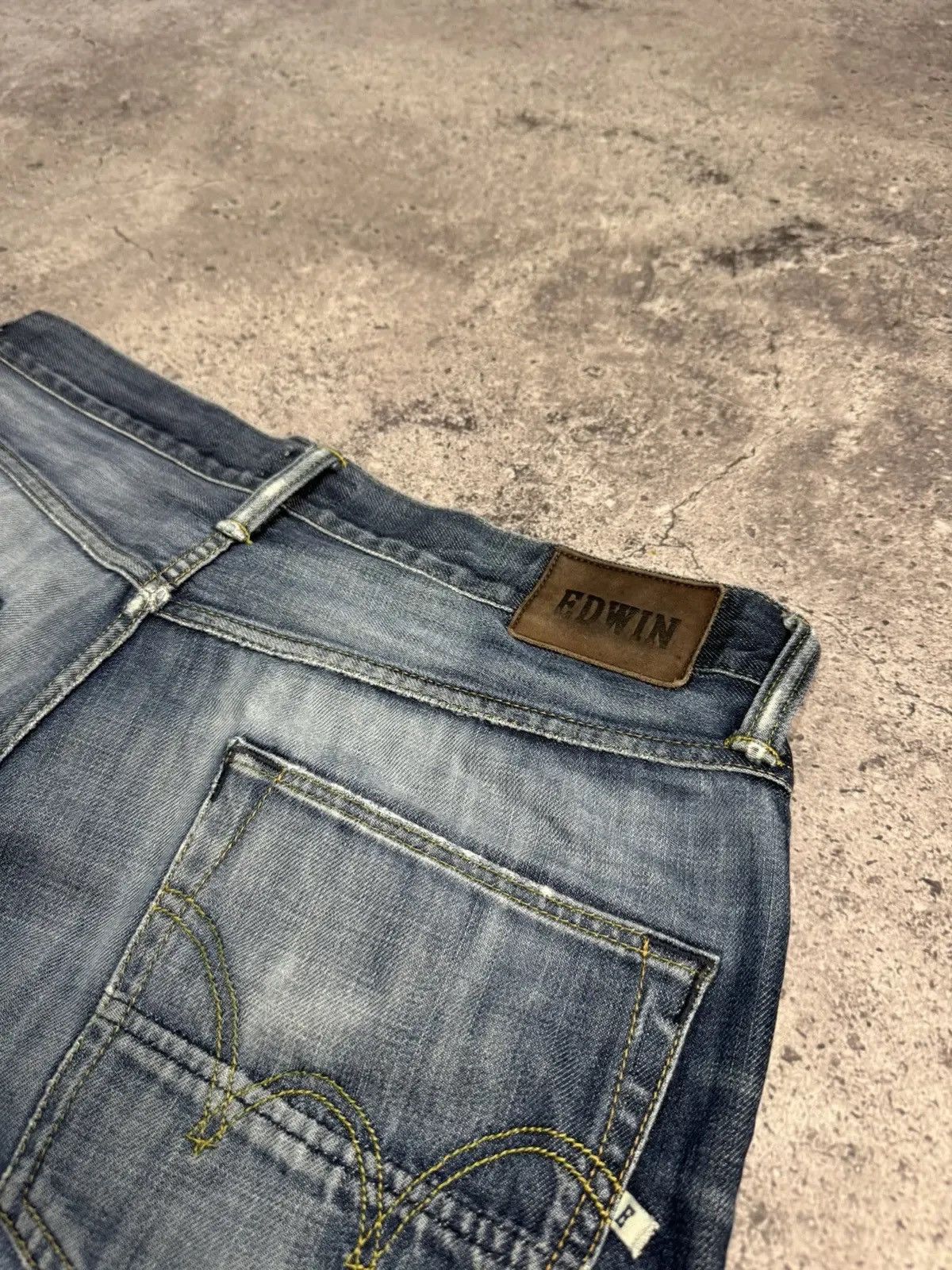 Edwin × Japanese Brand Vintage Edwin Light Wash Faded Denim Jeans Pants Japan W34 Size US 34 / EU 50 - 11 Thumbnail