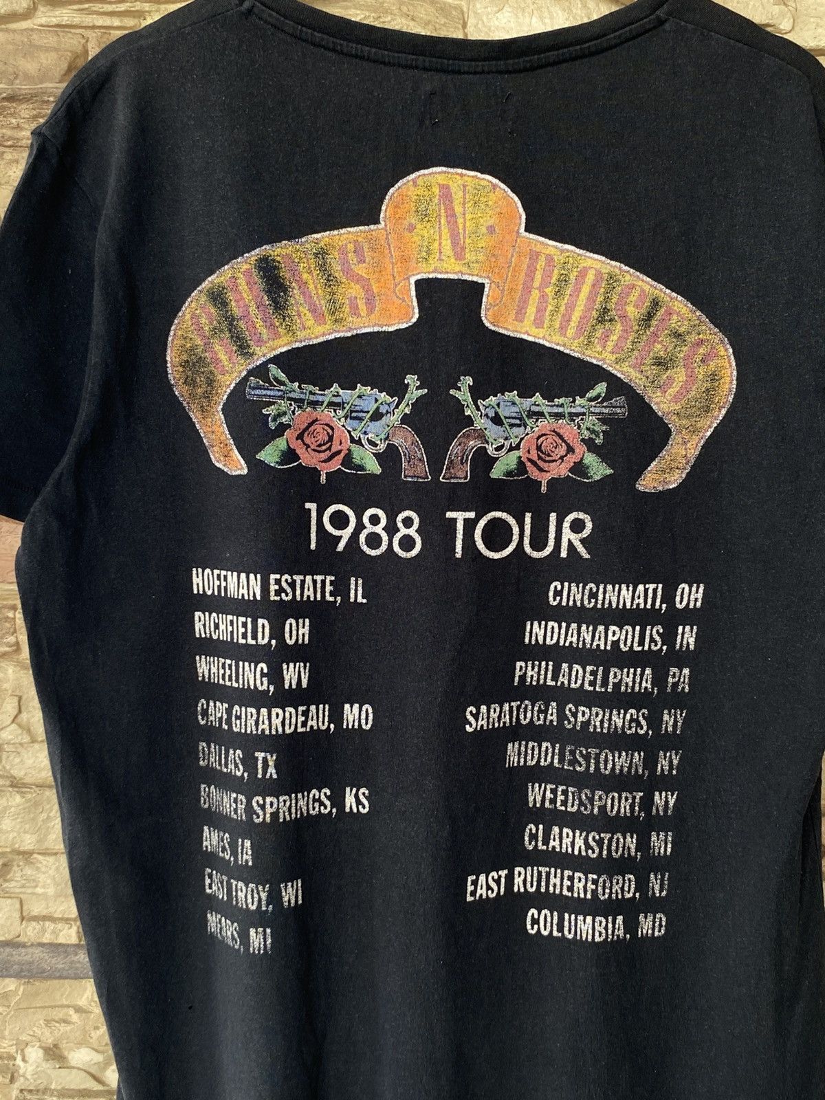 Vintage Gun N Roses Tour Band Tees Size US L / EU 52-54 / 3 - 4 Thumbnail