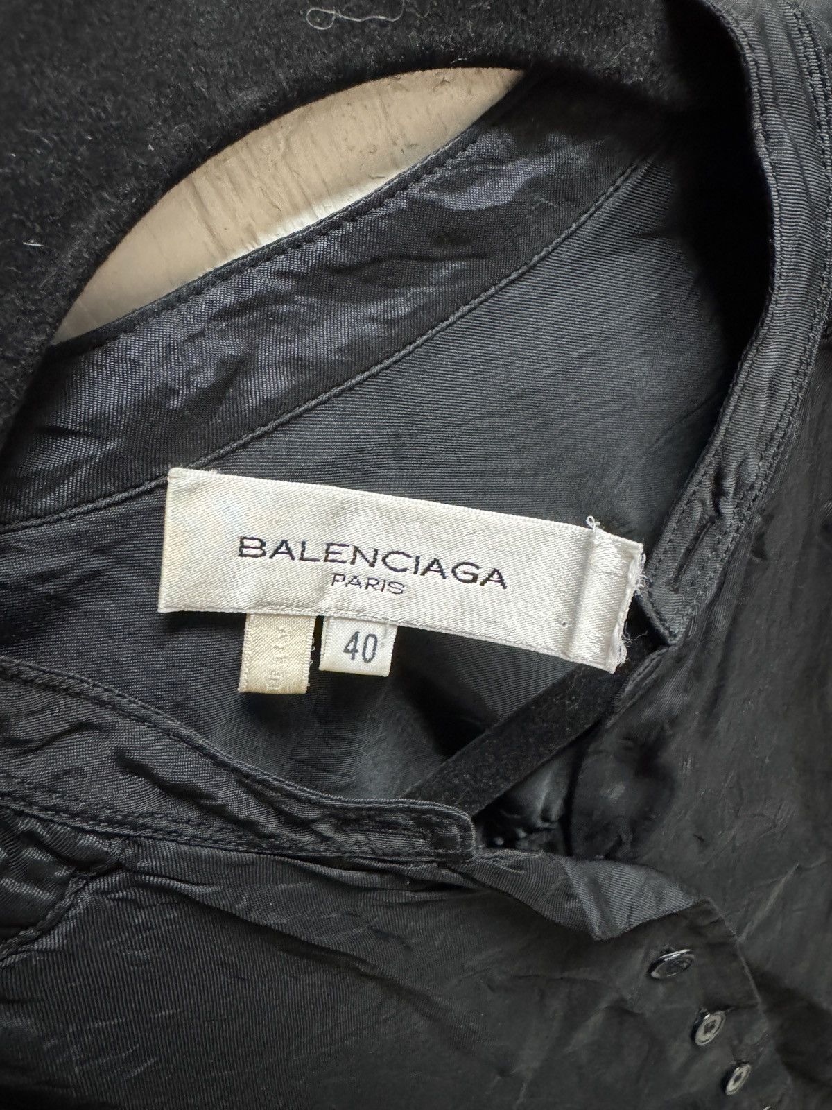Balenciaga Balenciaga Paris Black Silk Sleeveless Blouse Button Front Size M / US 6-8 / IT 42-44 - 2 Thumbnail