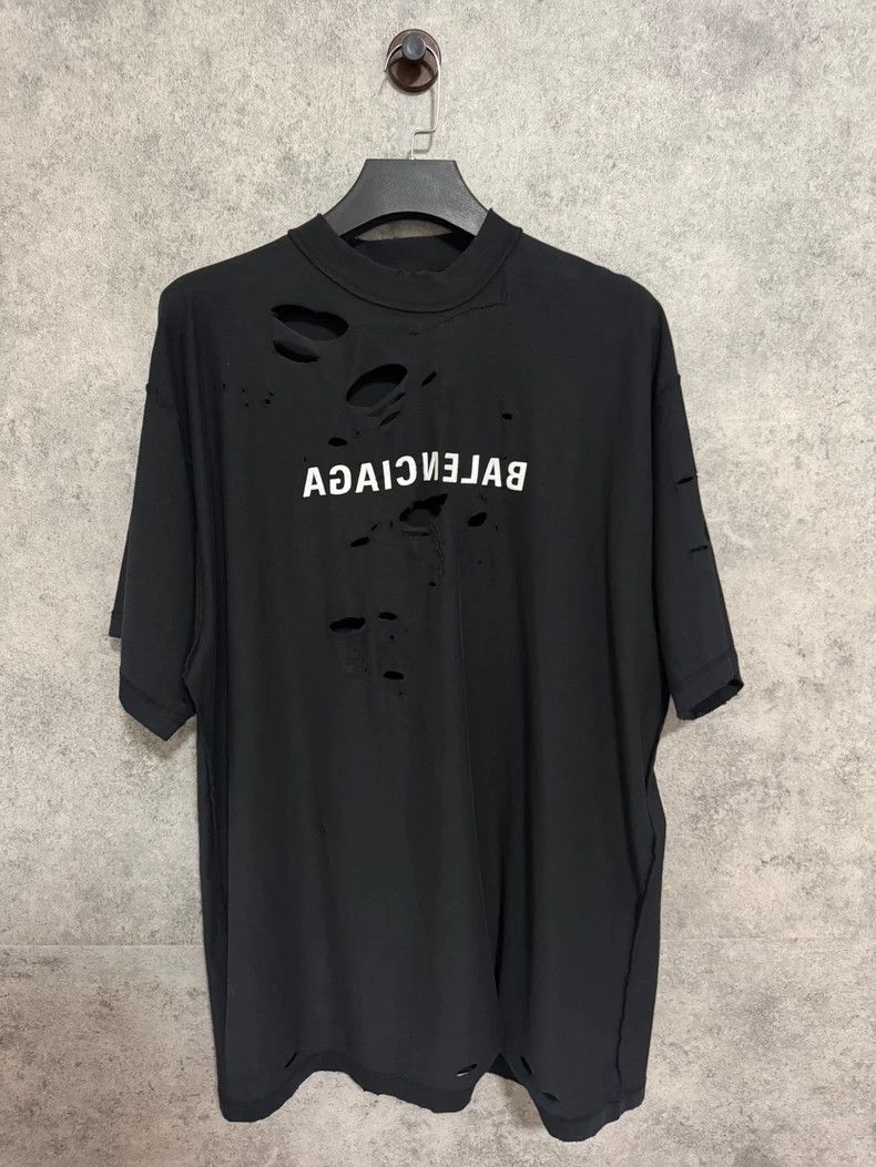 Balenciaga Balenciaga 24SS Reverse Embroidered Hole T-Shirt - dmc Size US S / EU 44-46 / 1 - 1 Thumbnail