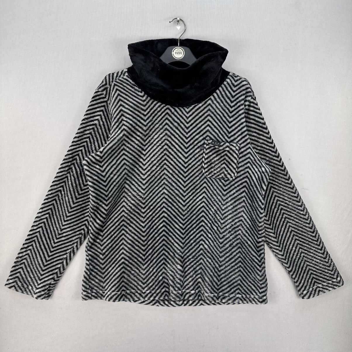 Japanese Brand Vintage A.V.V Homme Pullover Herringbone Fleece Turtle Neck Size US M / EU 48-50 / 2 - 1 Thumbnail