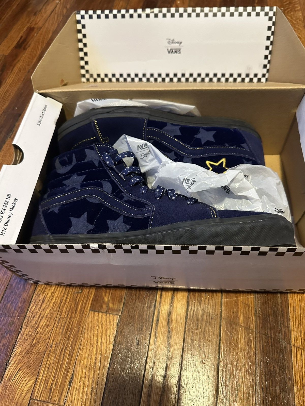 Vans Vans Skate 8 Disney collab Size US 10.5 / EU 43-44 - 1 Thumbnail