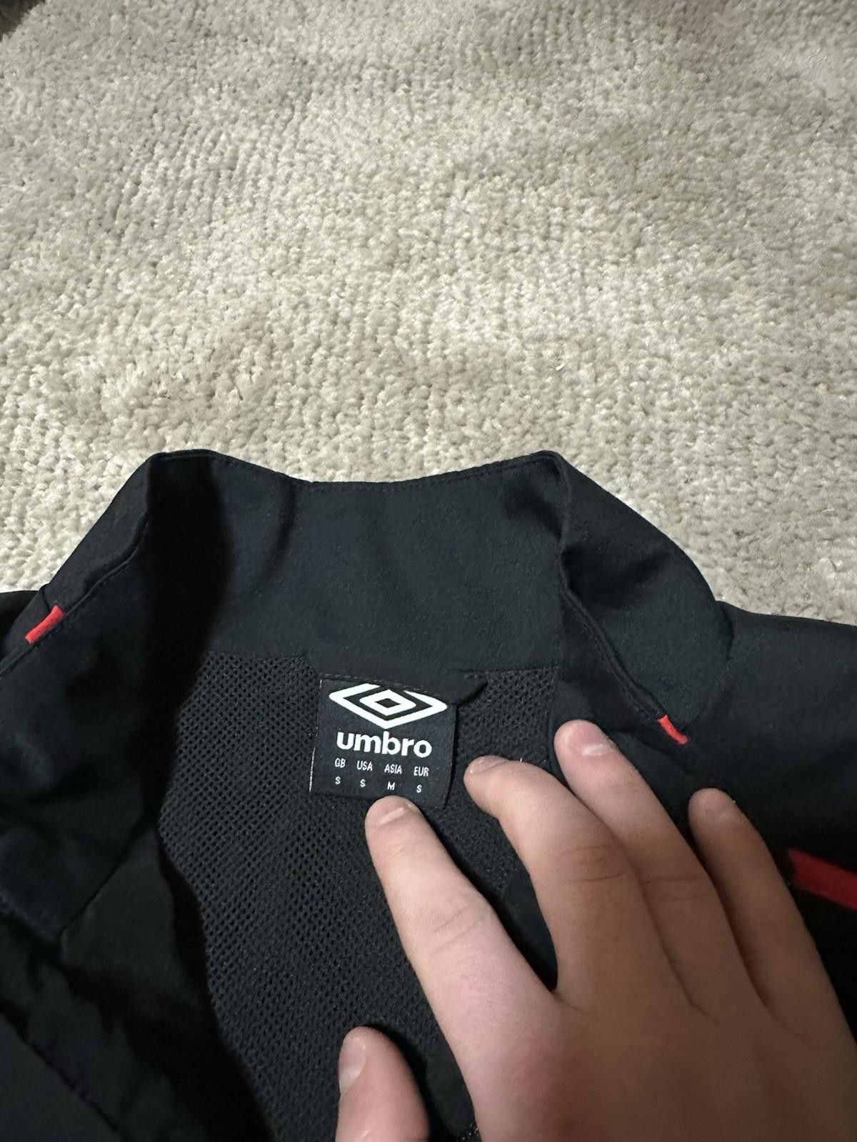 Umbro Umbro PSV FOOTBALL SOCCER Training Woven Suit sz S Size US S / EU 44-46 / 1 - 6 Thumbnail