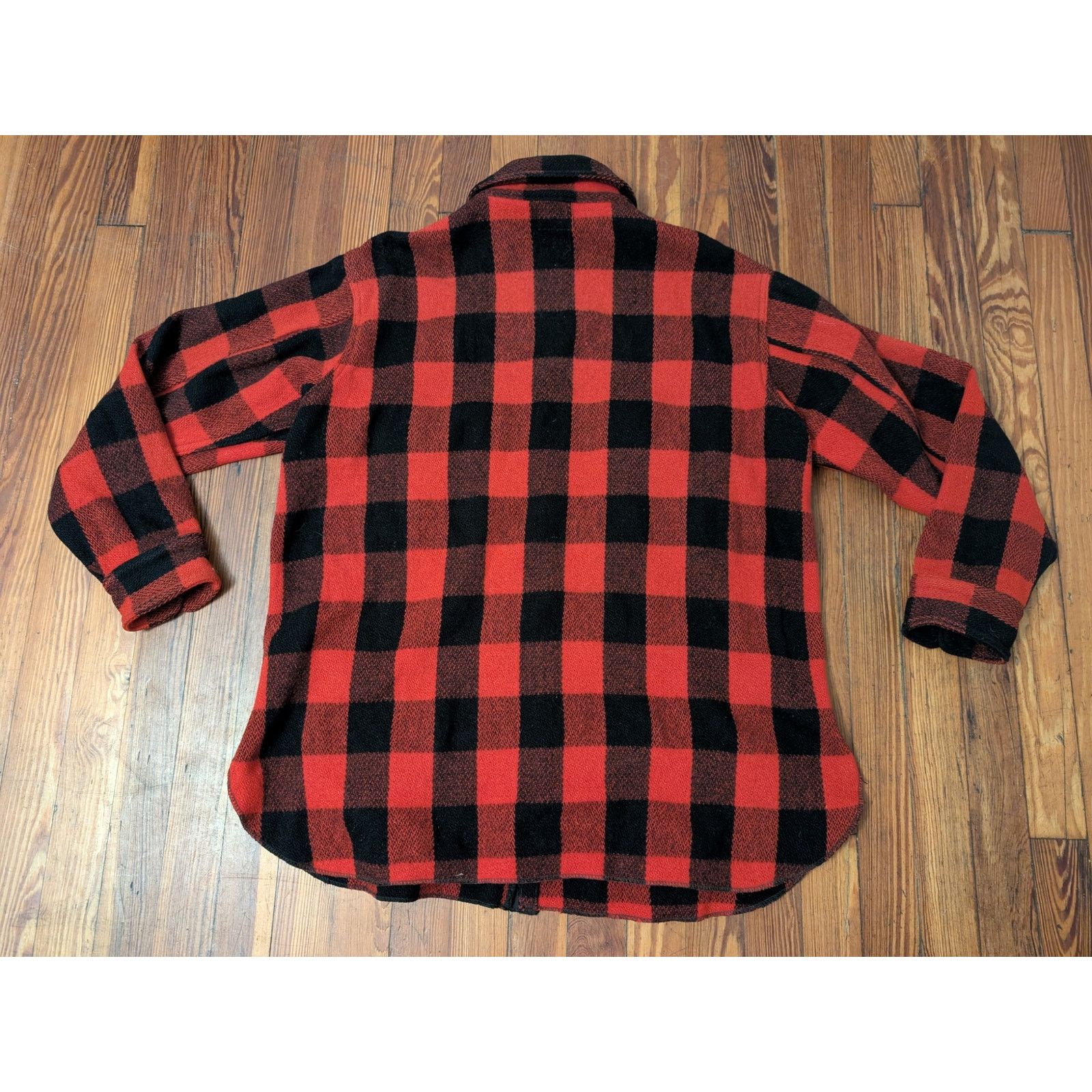 Woolrich Woolen Mills Vintage Woolrich Buffalo Plaid Wool Flannel Shacket 53/17 M Size US M / EU 48-50 / 2 - 5 Thumbnail