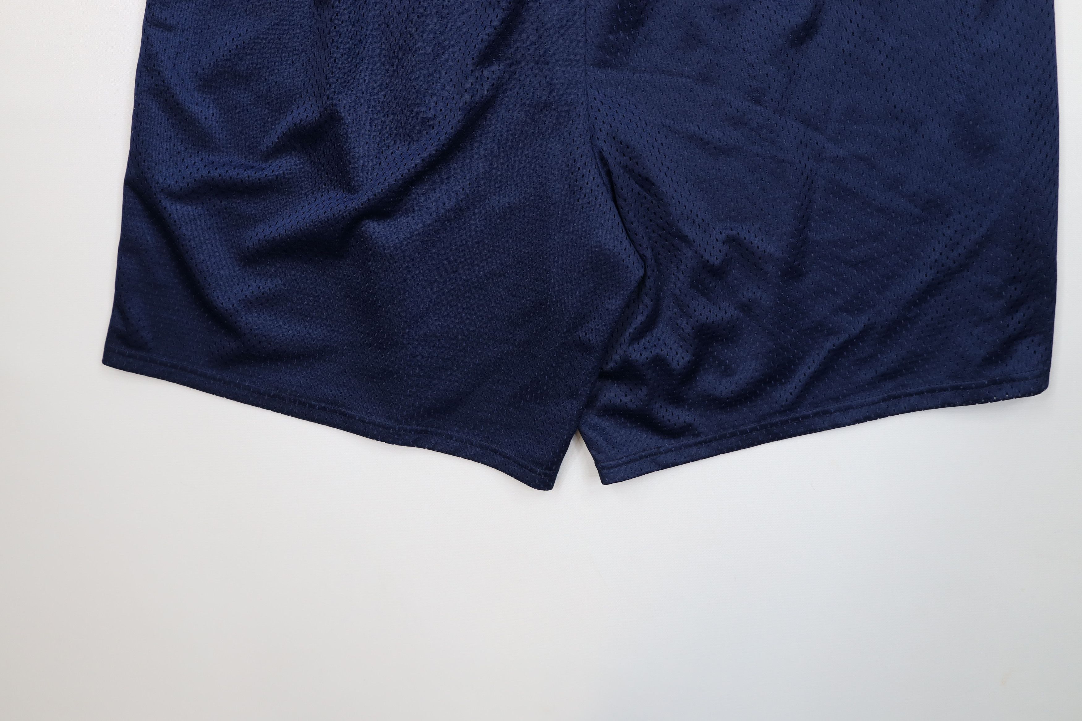 Vintage Vintage Y2K Universal Studios Above Knee Mesh Shorts Blue Size US 38 / EU 54 - 9 Thumbnail