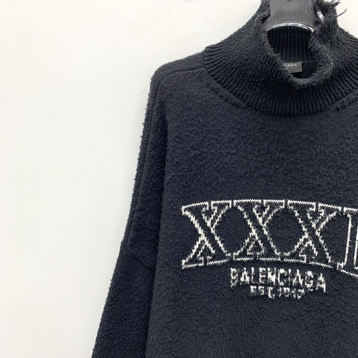 Balenciaga Balenciaga Mock Neck Long Sleeve Knit Sweater K26WX Size US L / EU 52-54 / 3 - 3 Thumbnail
