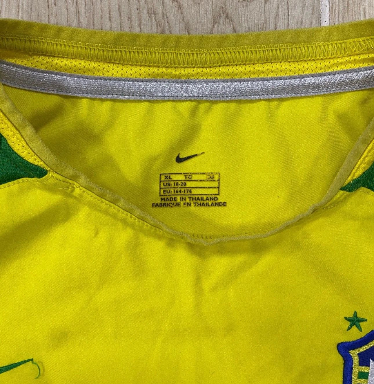 Nike Vintage Nike Brasil Jersey 2002/2004 Home Shirt World Cup Size US S / EU 44-46 / 1 - 3 Thumbnail