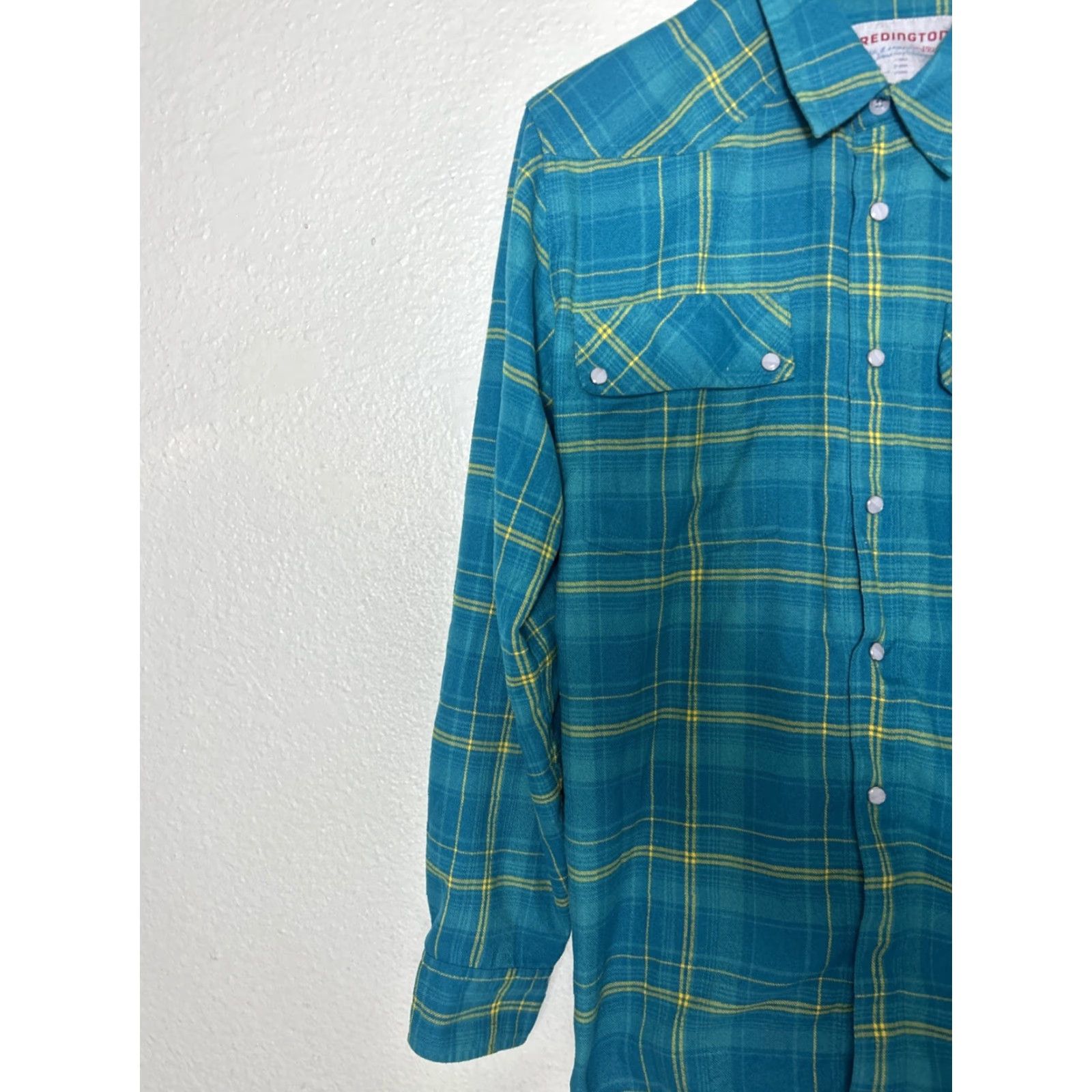 Vintage Redington Fly Fishing Mens Medium Green Plaid Pearl Snap Flannel Shirt User: Redington Fly Fishing Mens Medium Green Plaid Pearl Snap Flannel Shirt Size US M / EU 48-50 / 2 - 5 Thumbnail