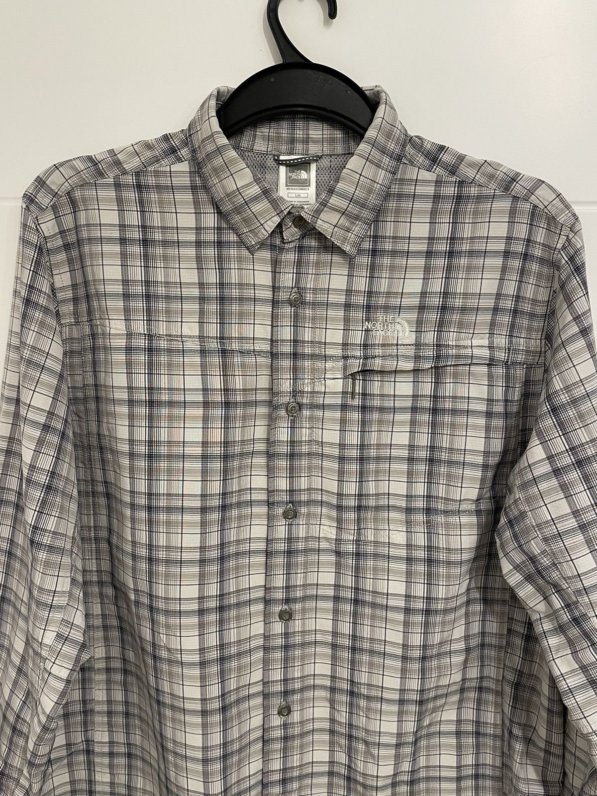 The North Face The North Face Shirt Mens Size US L / EU 52-54 / 3 - 2 Thumbnail