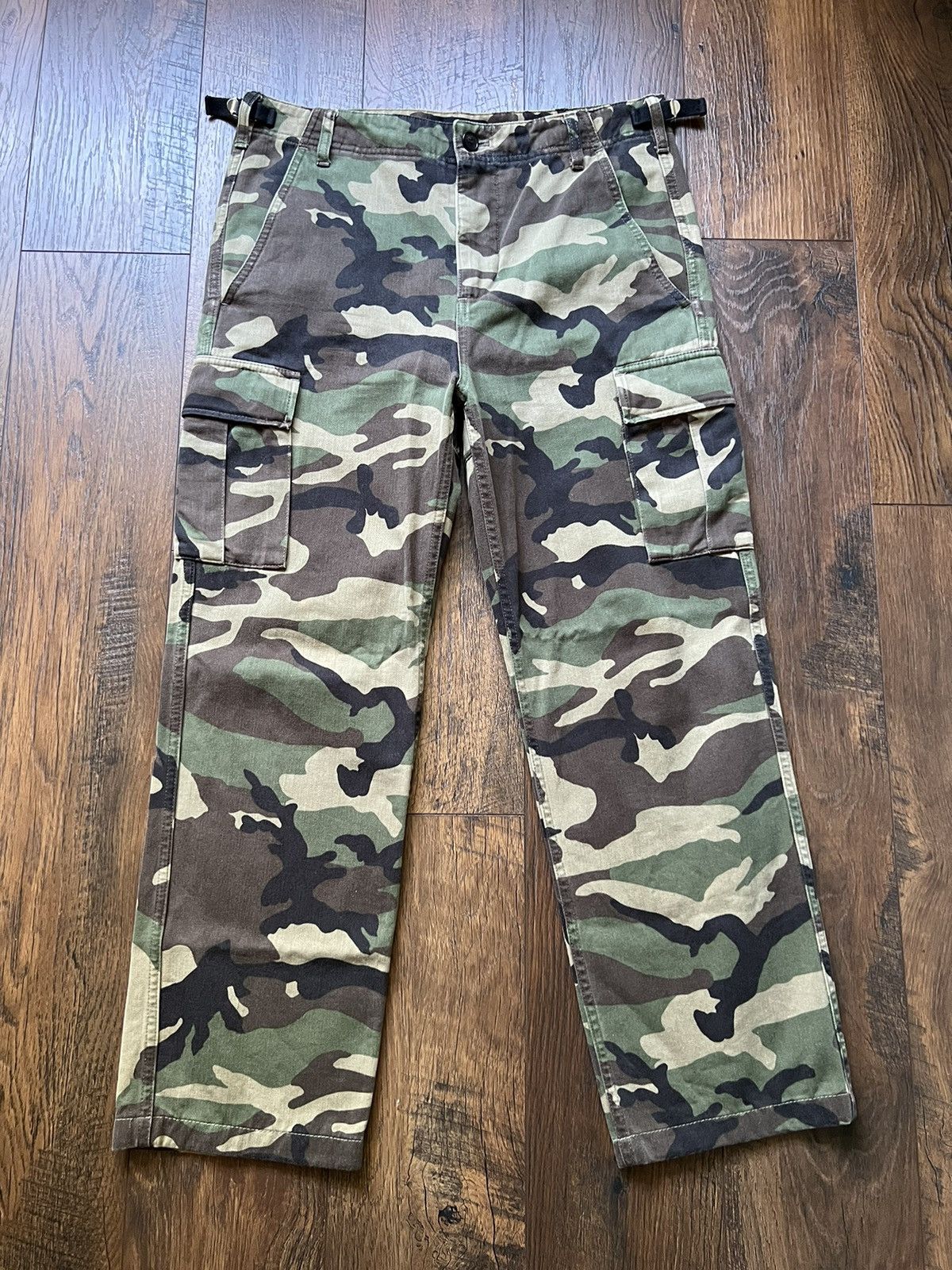 Balenciaga 2018 Balenciaga Camo Cargo Pants | Grailed