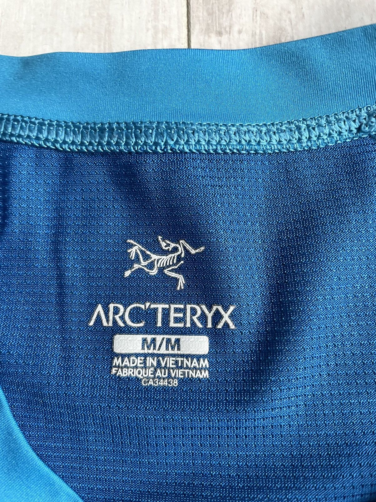 Arc'teryx Arcteryx Thermal T-Shirt Reflective Logo RARE Size US M / EU 48-50 / 2 - 6 Thumbnail