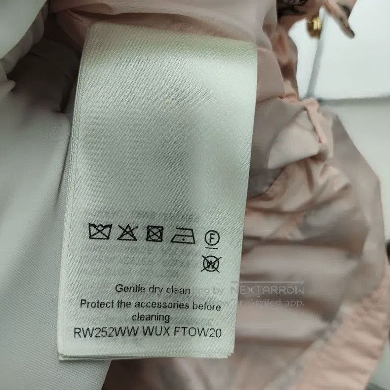 Louis Vuitton Louis Vuitton Nylon printed hooded jacket Size XS / US 0-2 / IT 36-38 - 9 Thumbnail