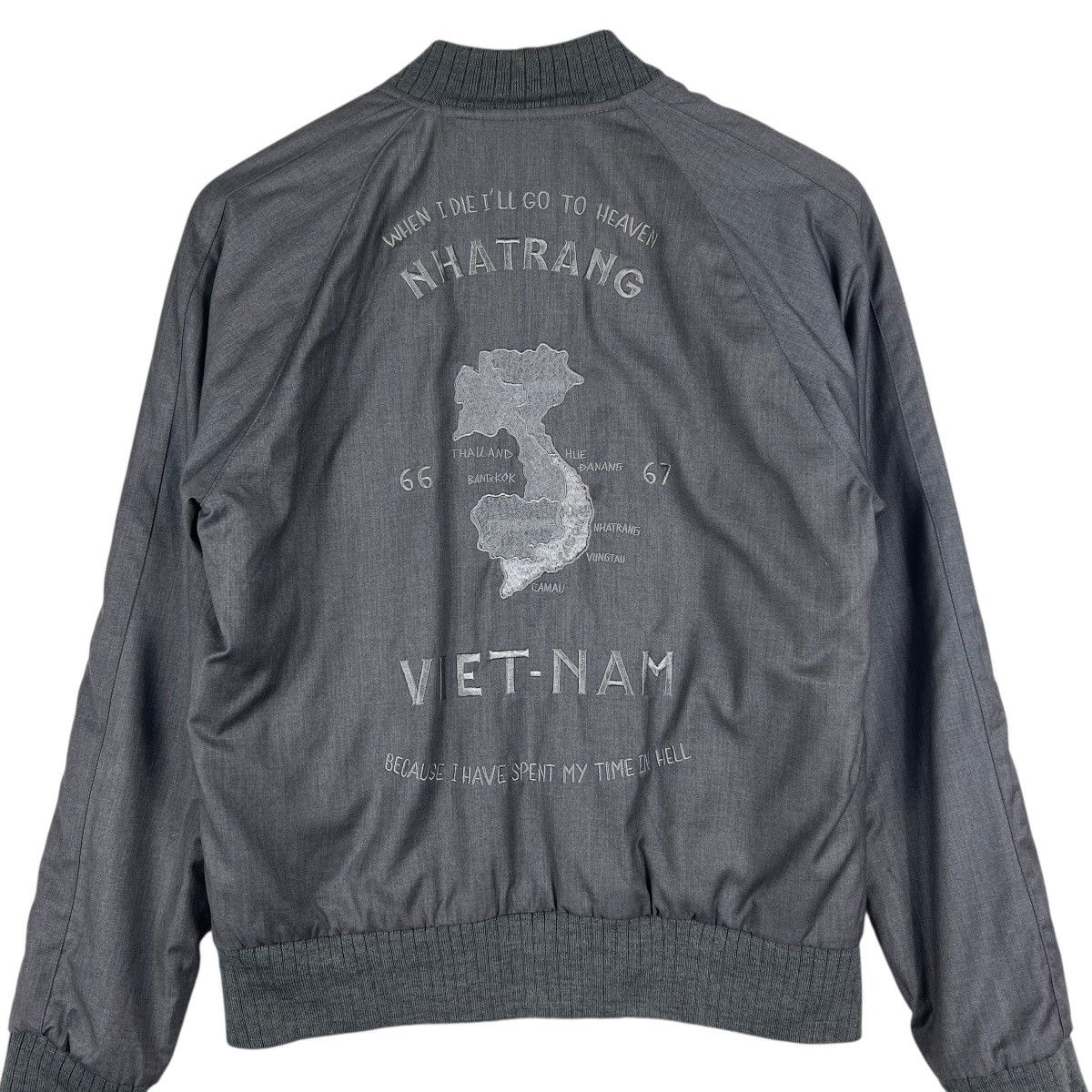 monkey time Monkey Time United Arrows Reversible Sukajan Vietnam War Size US S / EU 44-46 / 1 - 9 Thumbnail