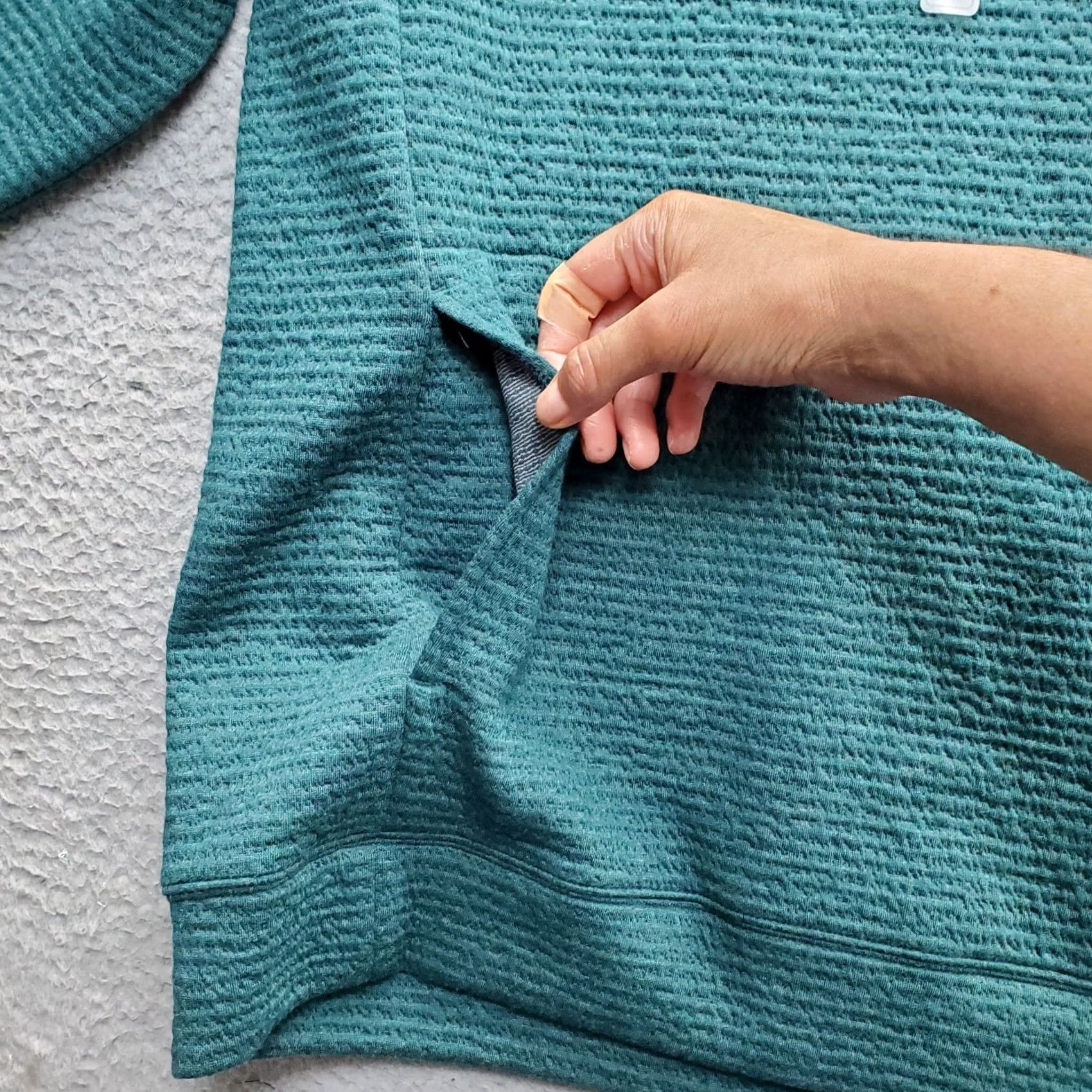 Vintage VRST Sweatshirt Men 2XL Green Kangaroo Pocket Raglan Sleeve Mock Neck 1/4 Zip Size US XXL / EU 58 / 5 - 6 Thumbnail