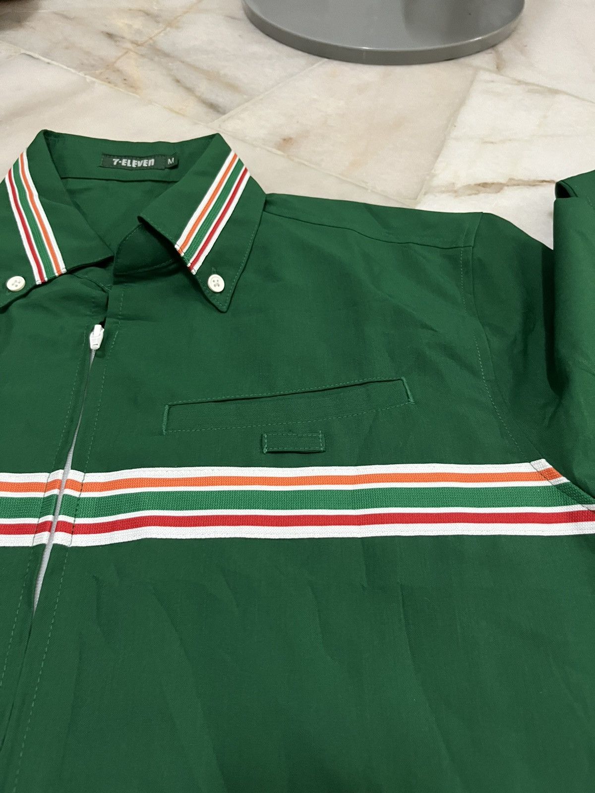 Japanese Brand 7 Eleven Uniform Workers Shirt Size US M / EU 48-50 / 2 - 11 Thumbnail